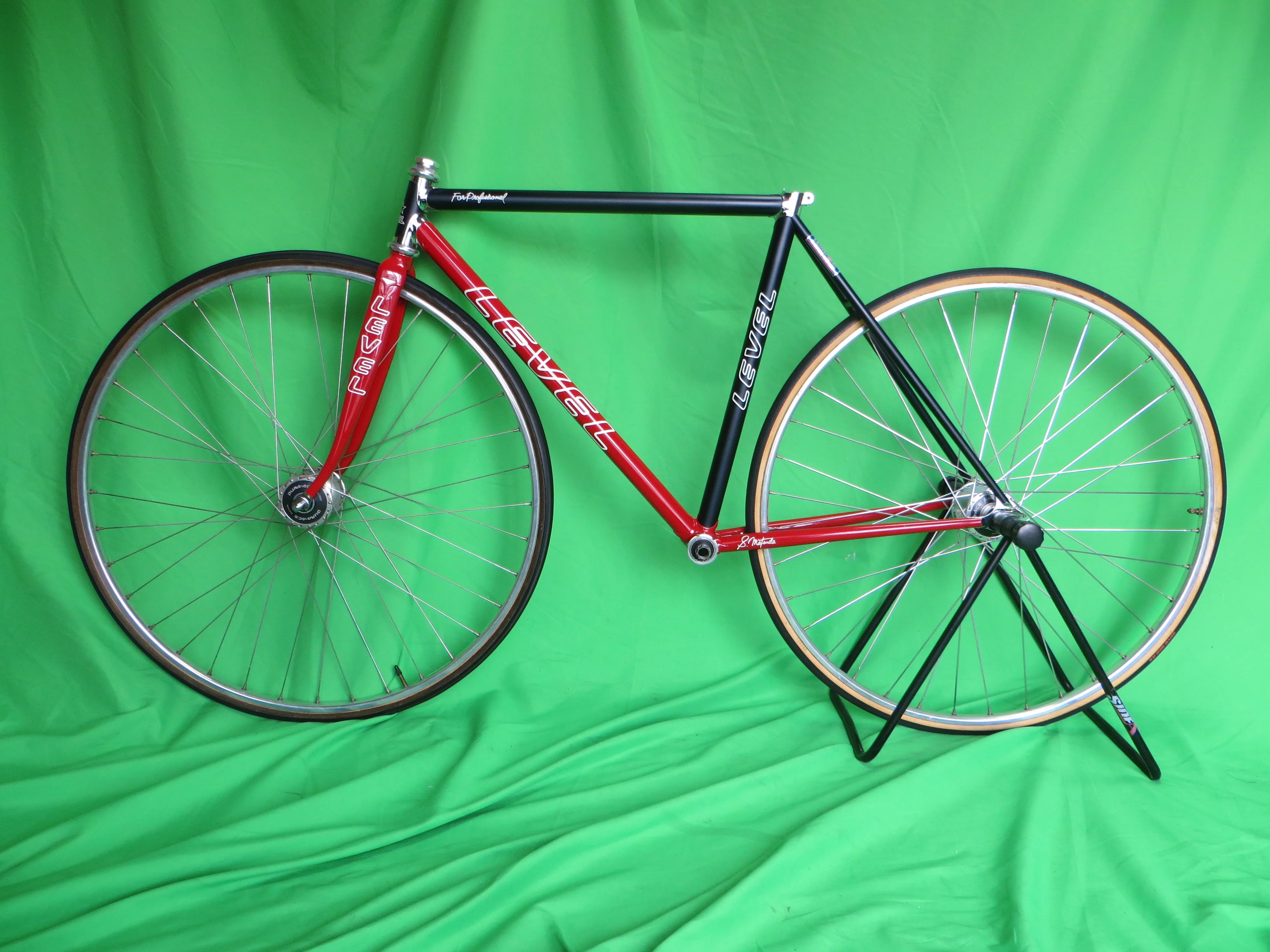 Level Columbs Max Fork // Matte Black / Red Two Tone / Chrome Lugs // 49.5cm - Image 16