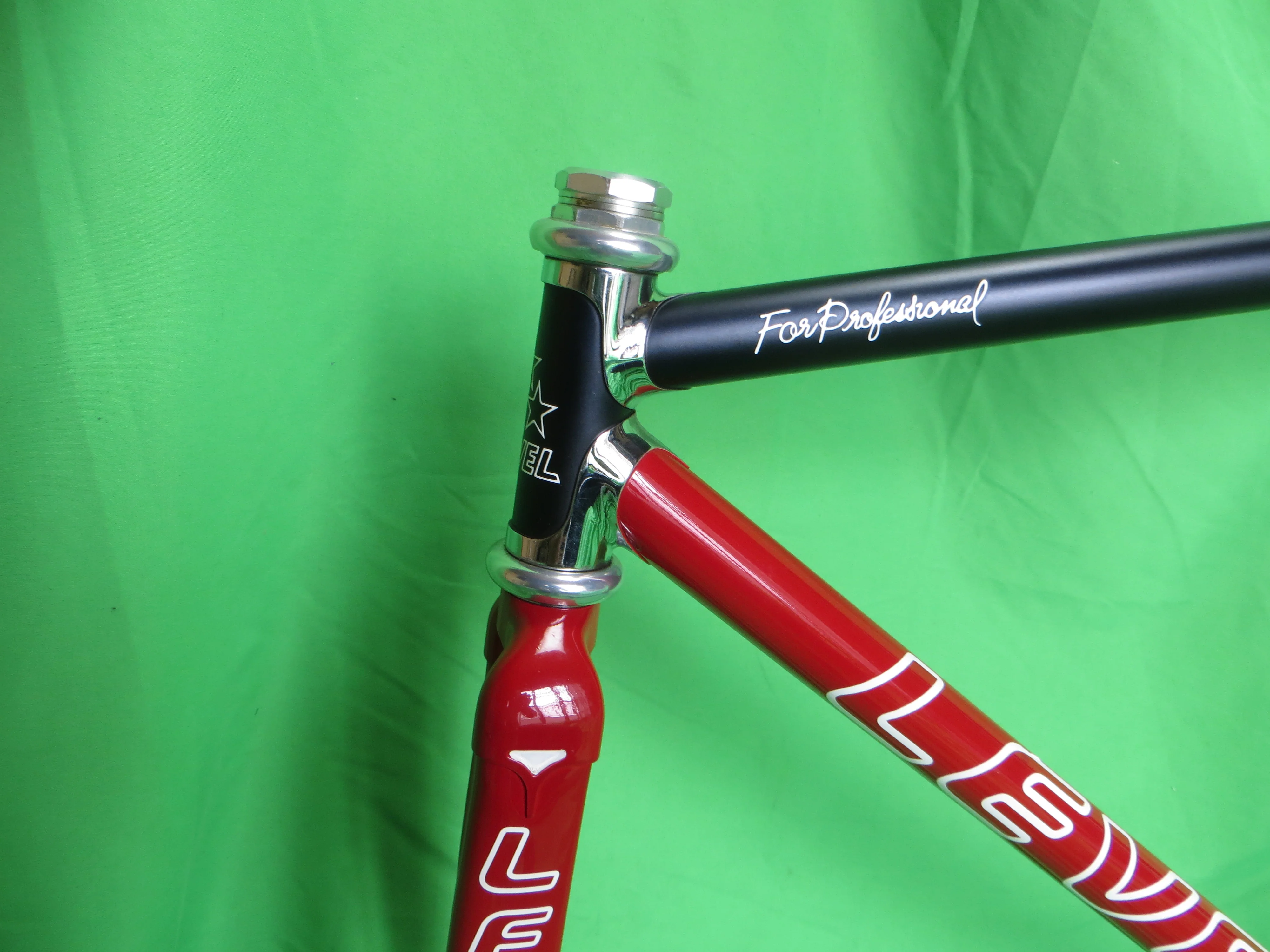 Level Columbs Max Fork // Matte Black / Red Two Tone / Chrome Lugs // 49.5cm - Image 2