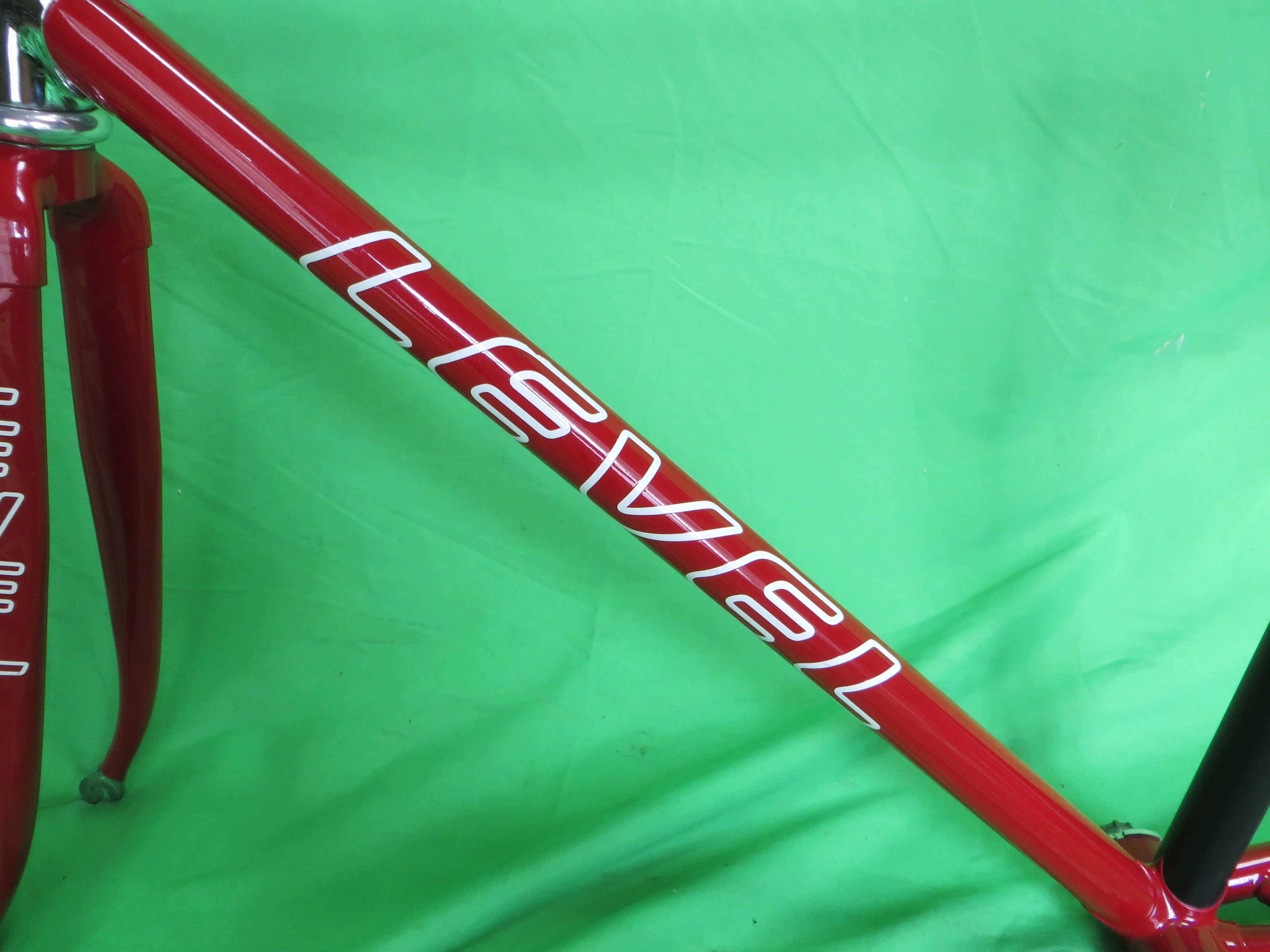 Level Columbs Max Fork // Matte Black / Red Two Tone / Chrome Lugs // 49.5cm - Image 6