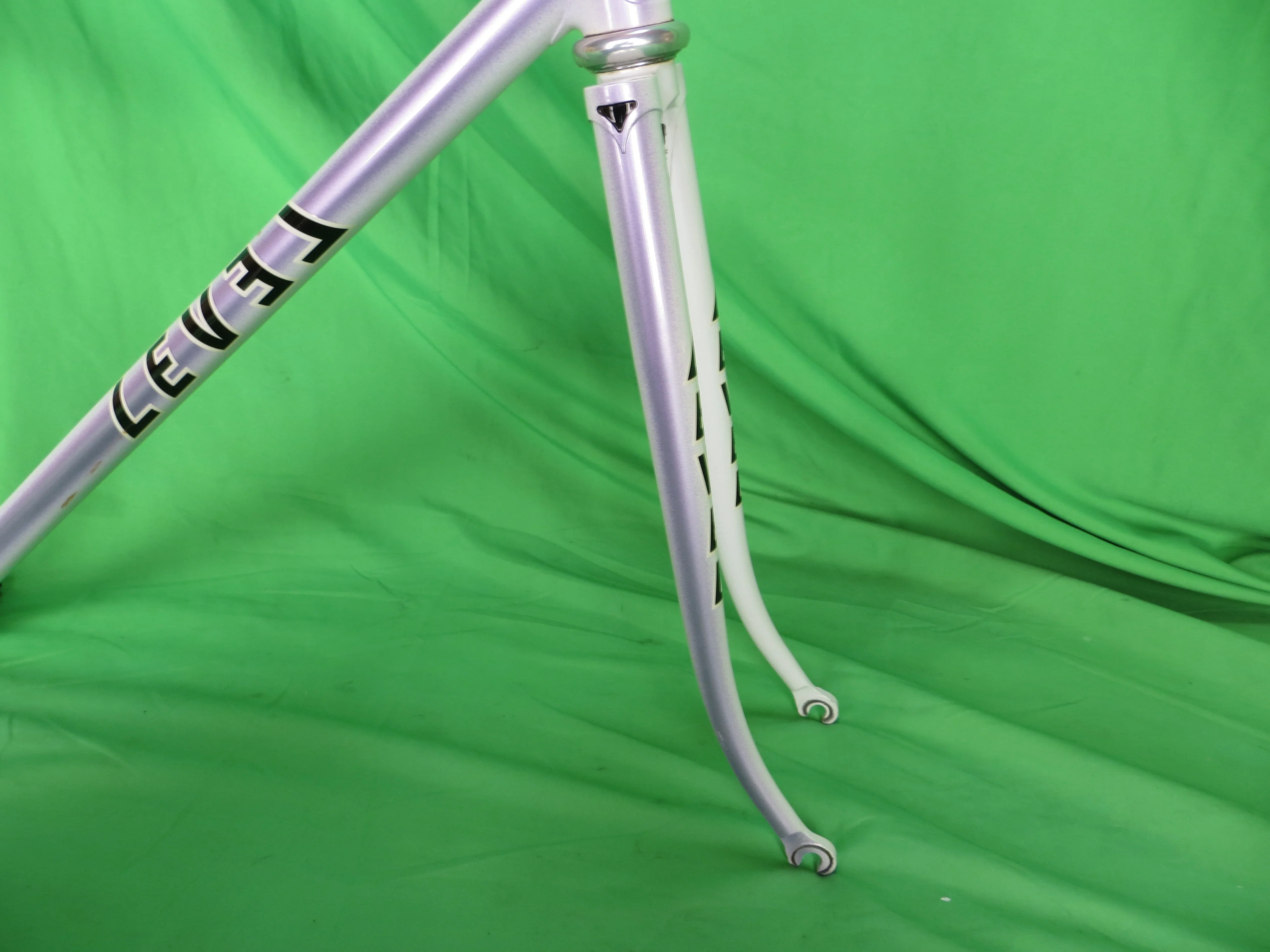 LEVEL // Purple /  White Fade // 51.5cm - Image 10