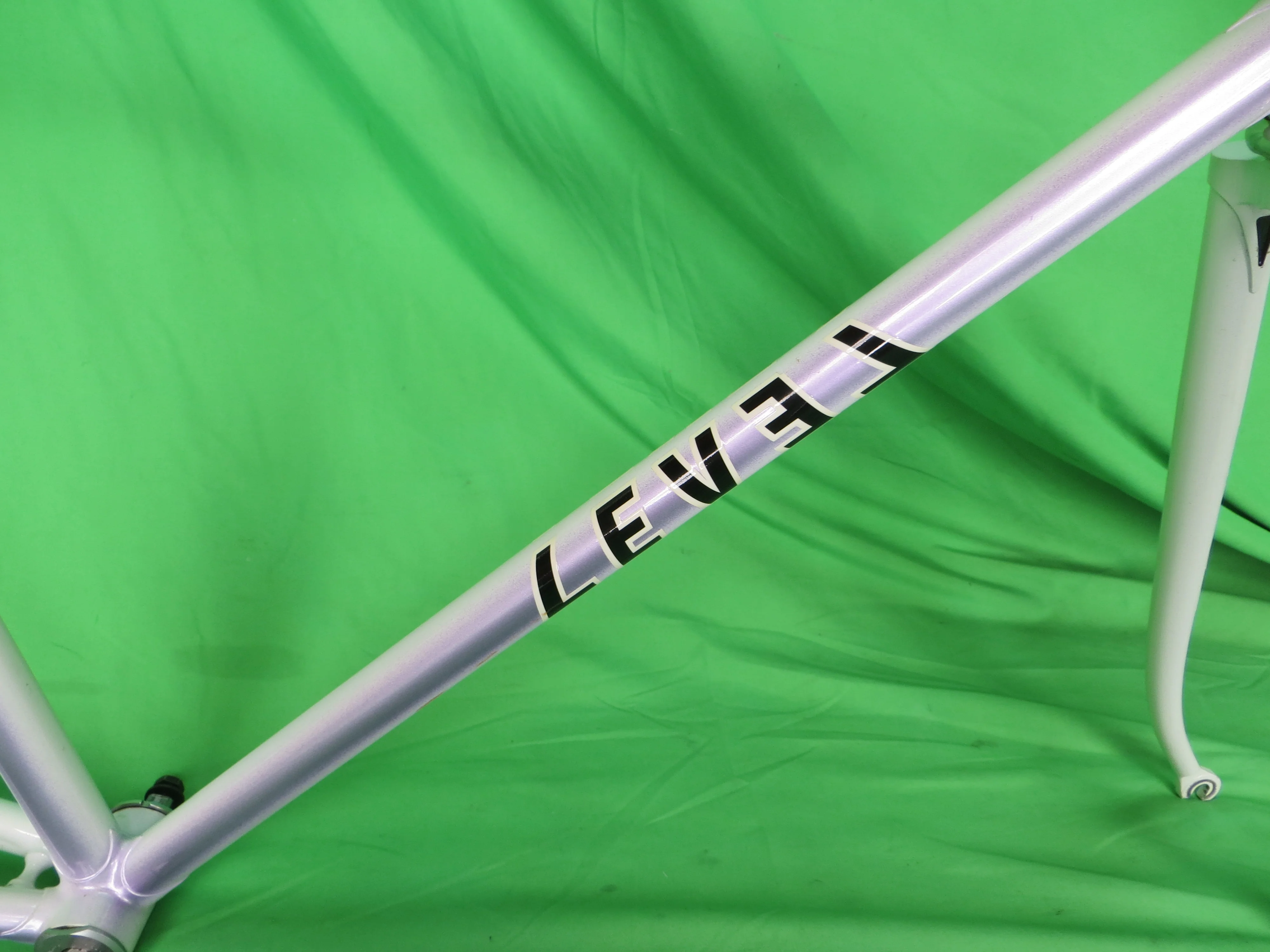 LEVEL // Purple /  White Fade // 51.5cm - Image 13