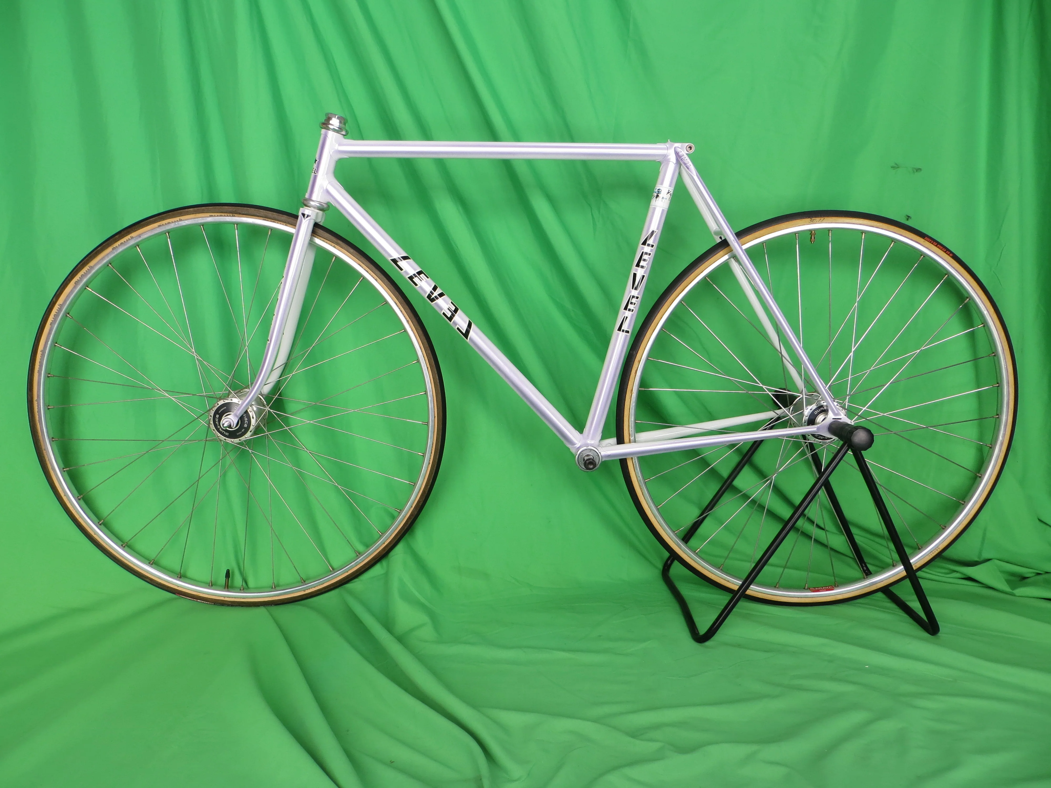 LEVEL // Purple /  White Fade // 51.5cm - Image 16