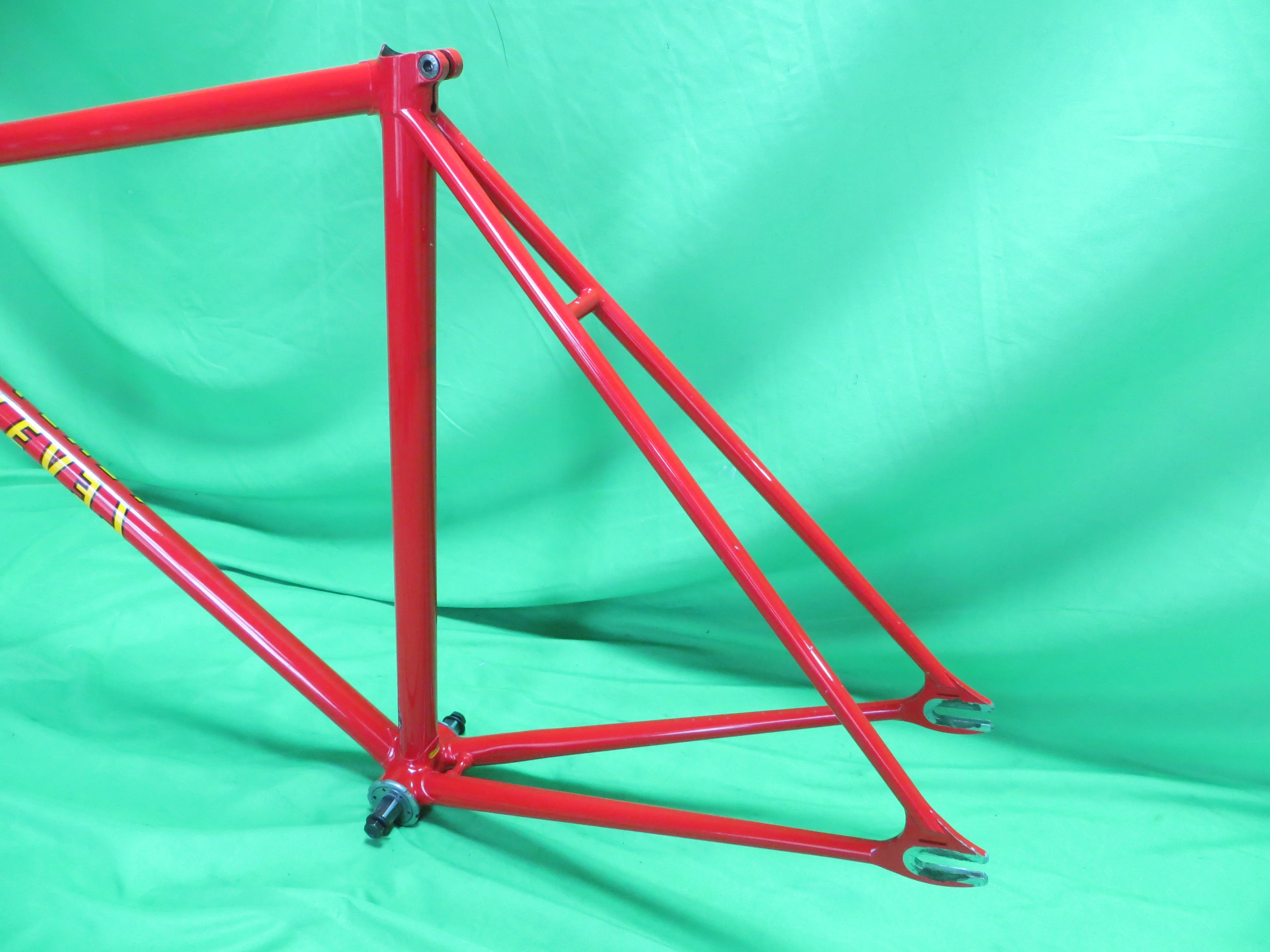 Level // Red // 51.5cm - Image 8