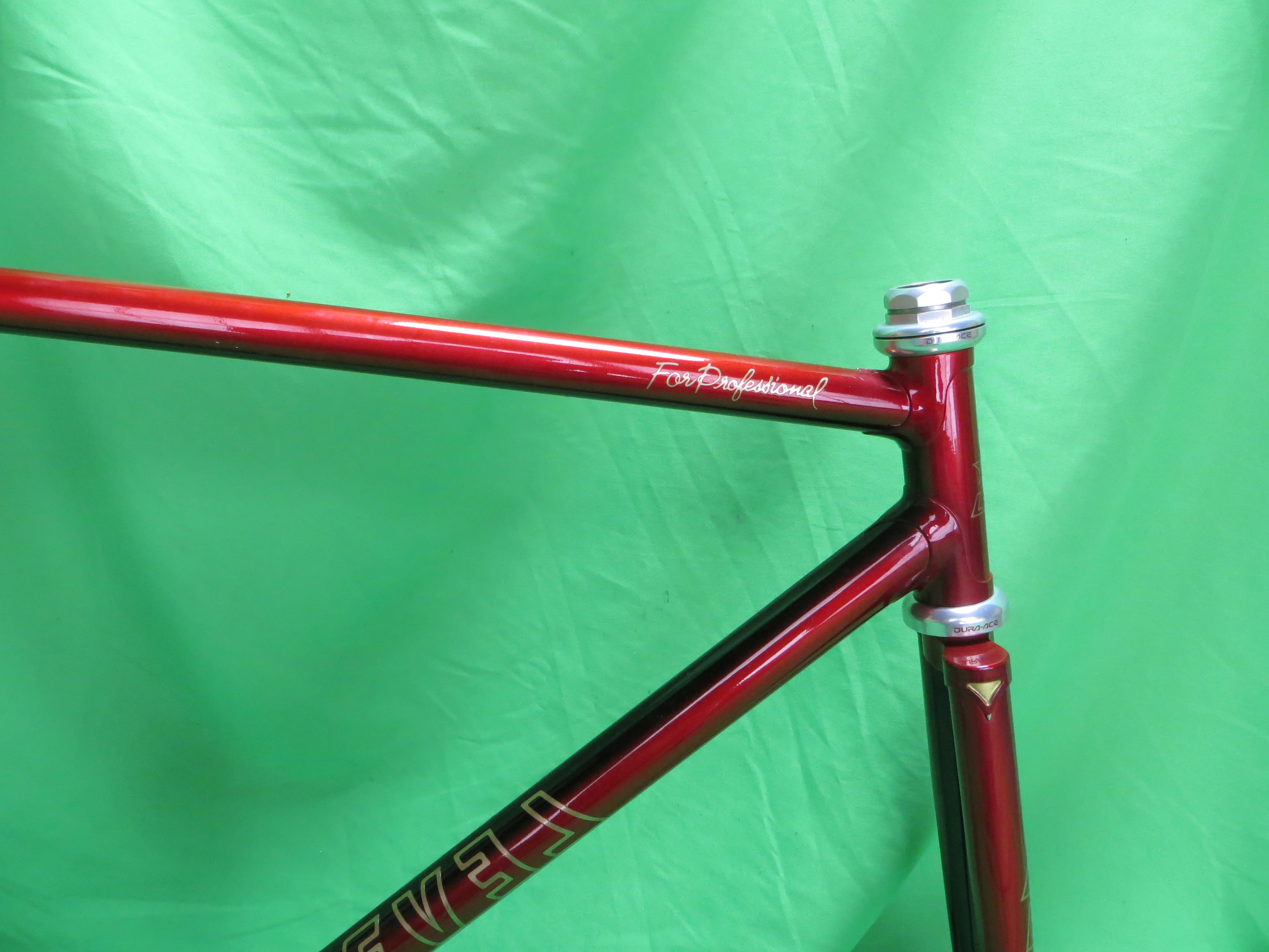 LEVEL // Red Black Fade // 51.5cm - Image 11