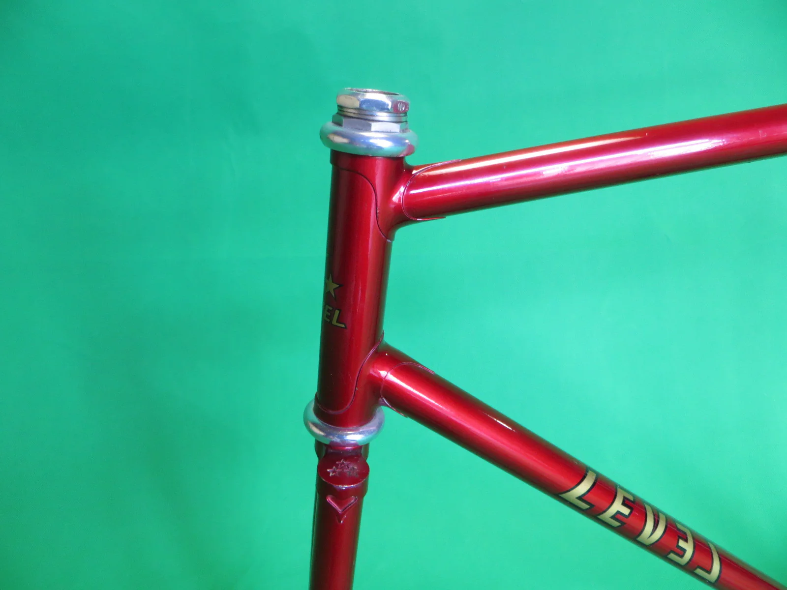 LeveL // red metallic '94 // 54.5cm - Image 2
