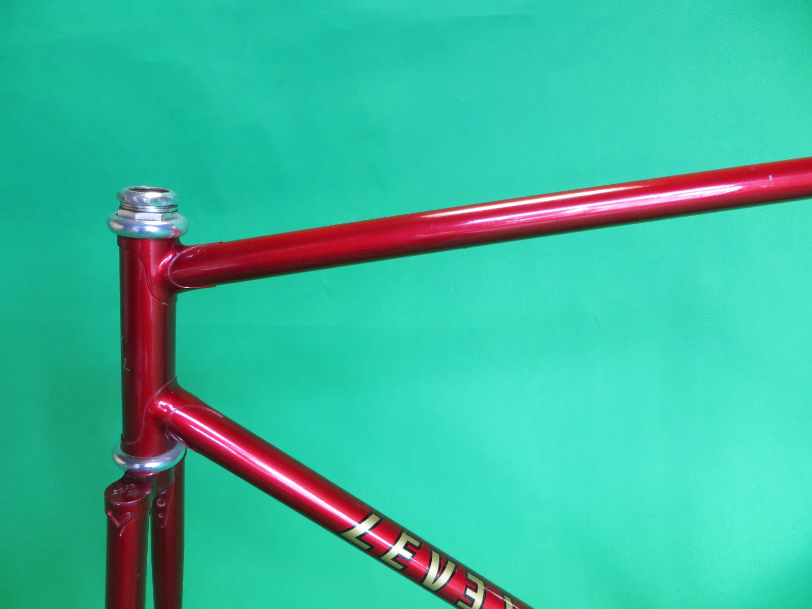LeveL // red metallic '94 // 54.5cm - Image 4