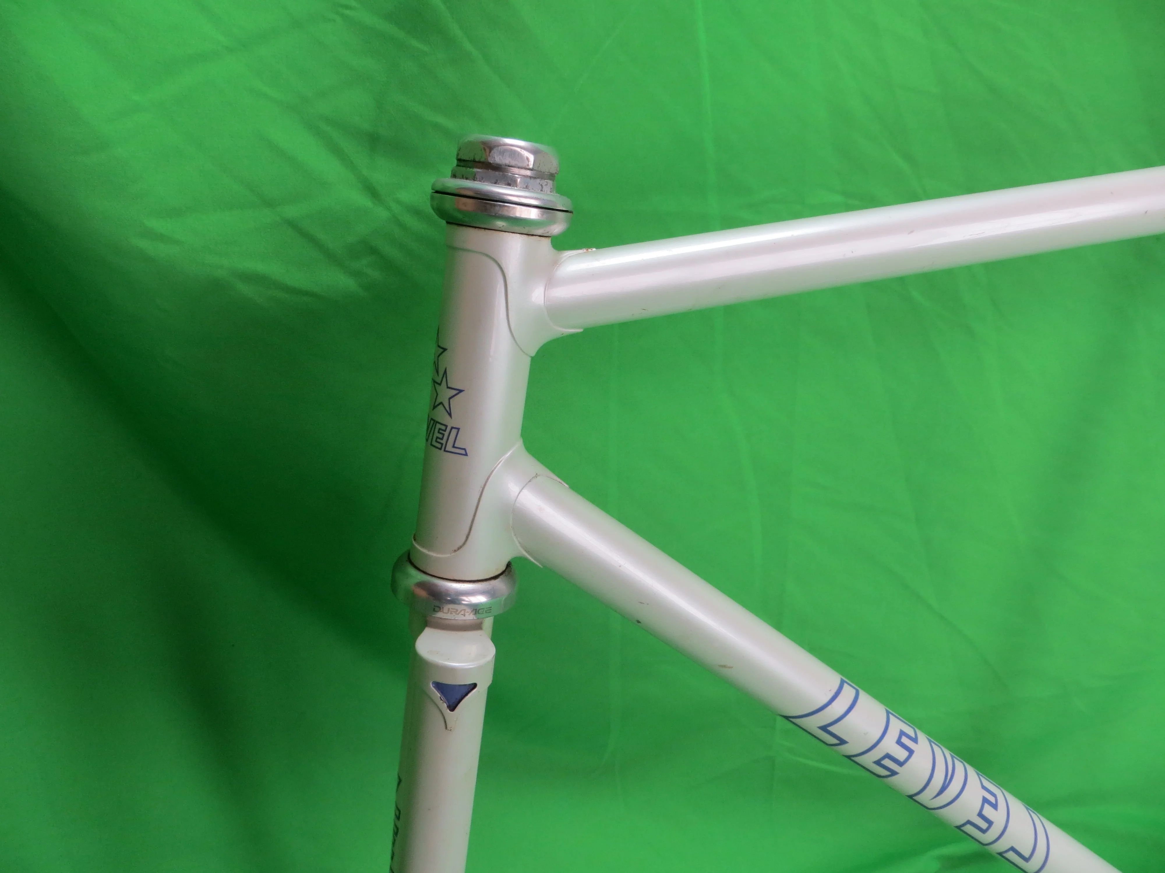 Level // White // 52.5cm - Image 2