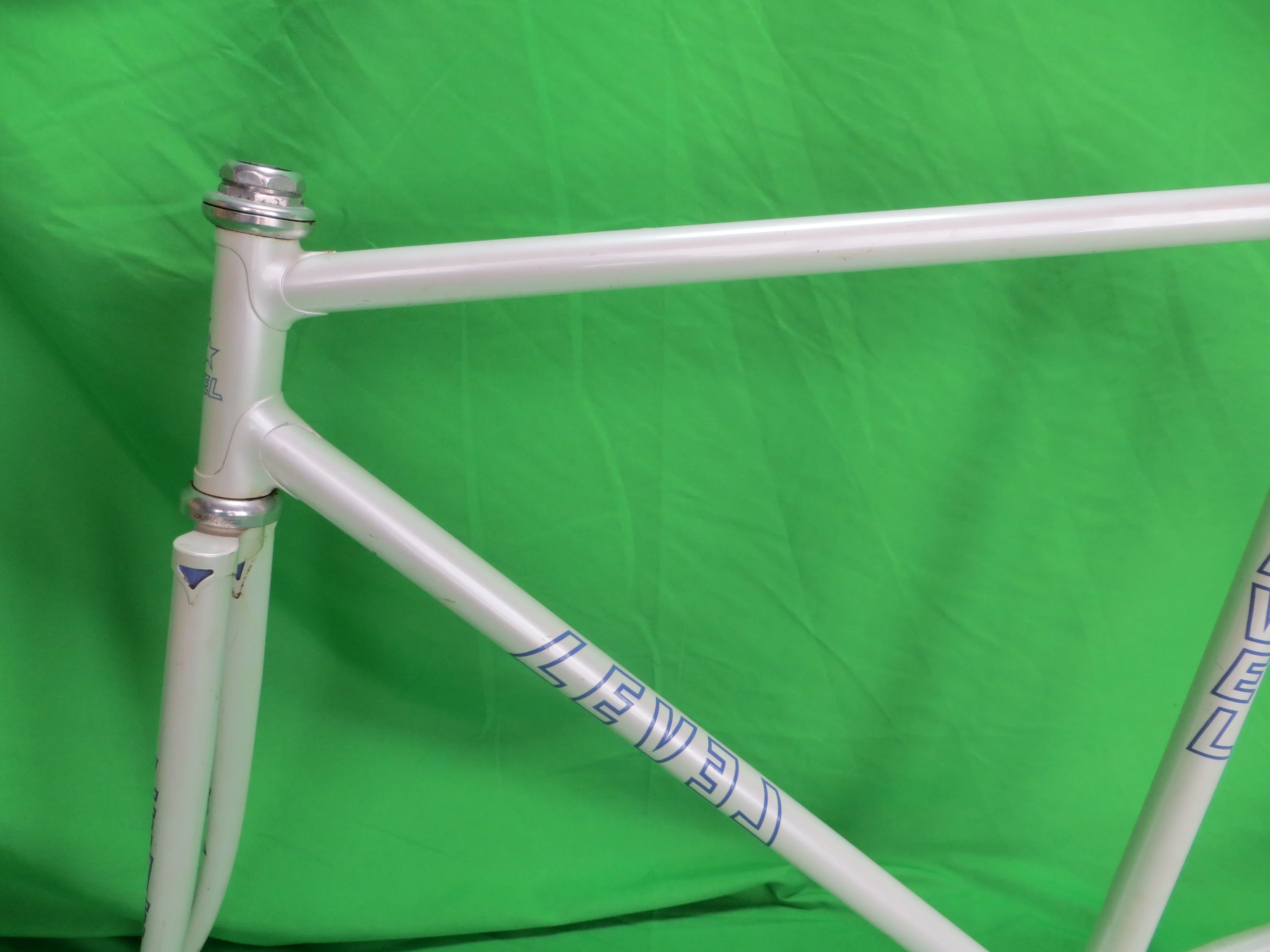 Level // White // 52.5cm - Image 4