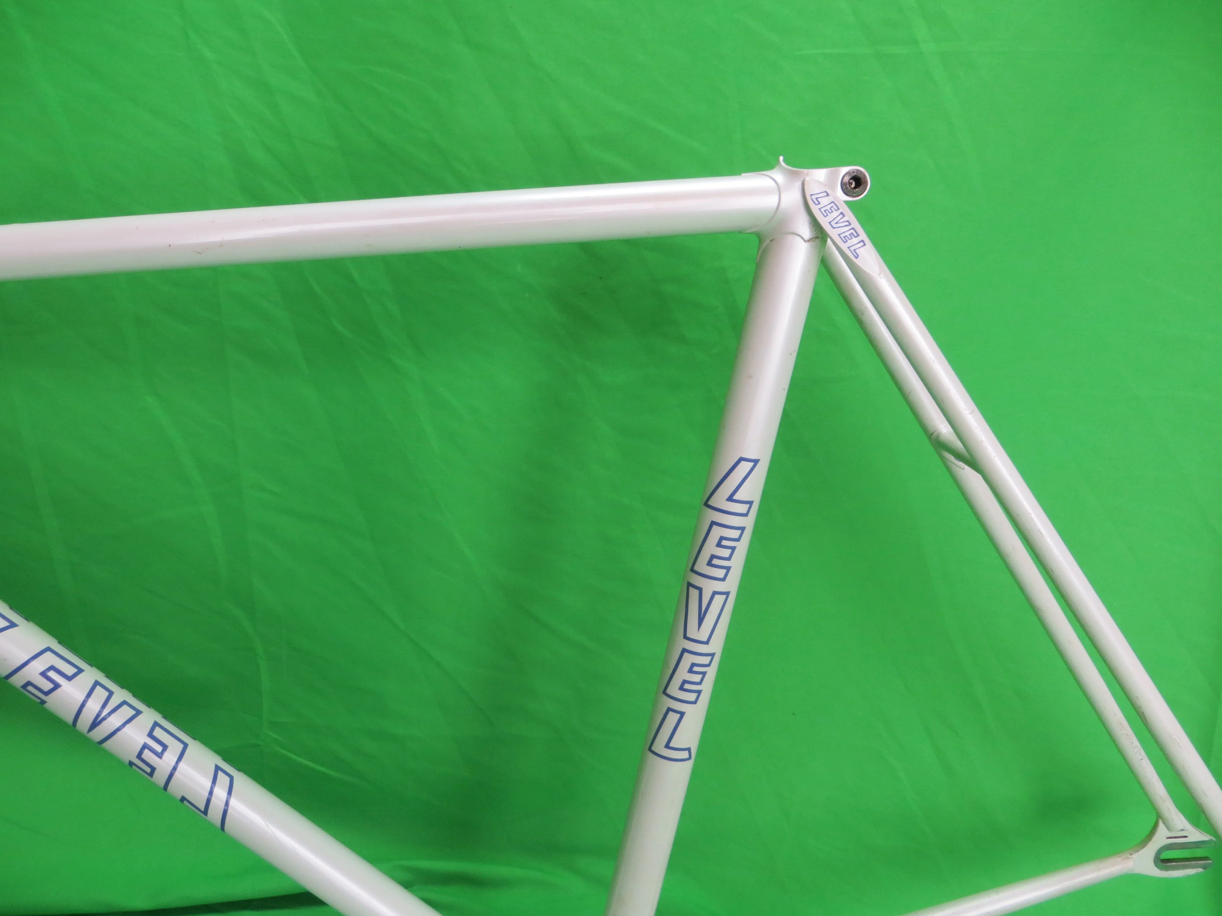 Level // White // 52.5cm - Image 5