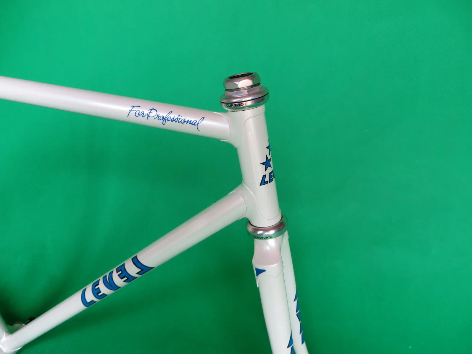 Level White (53cm) - Image 7