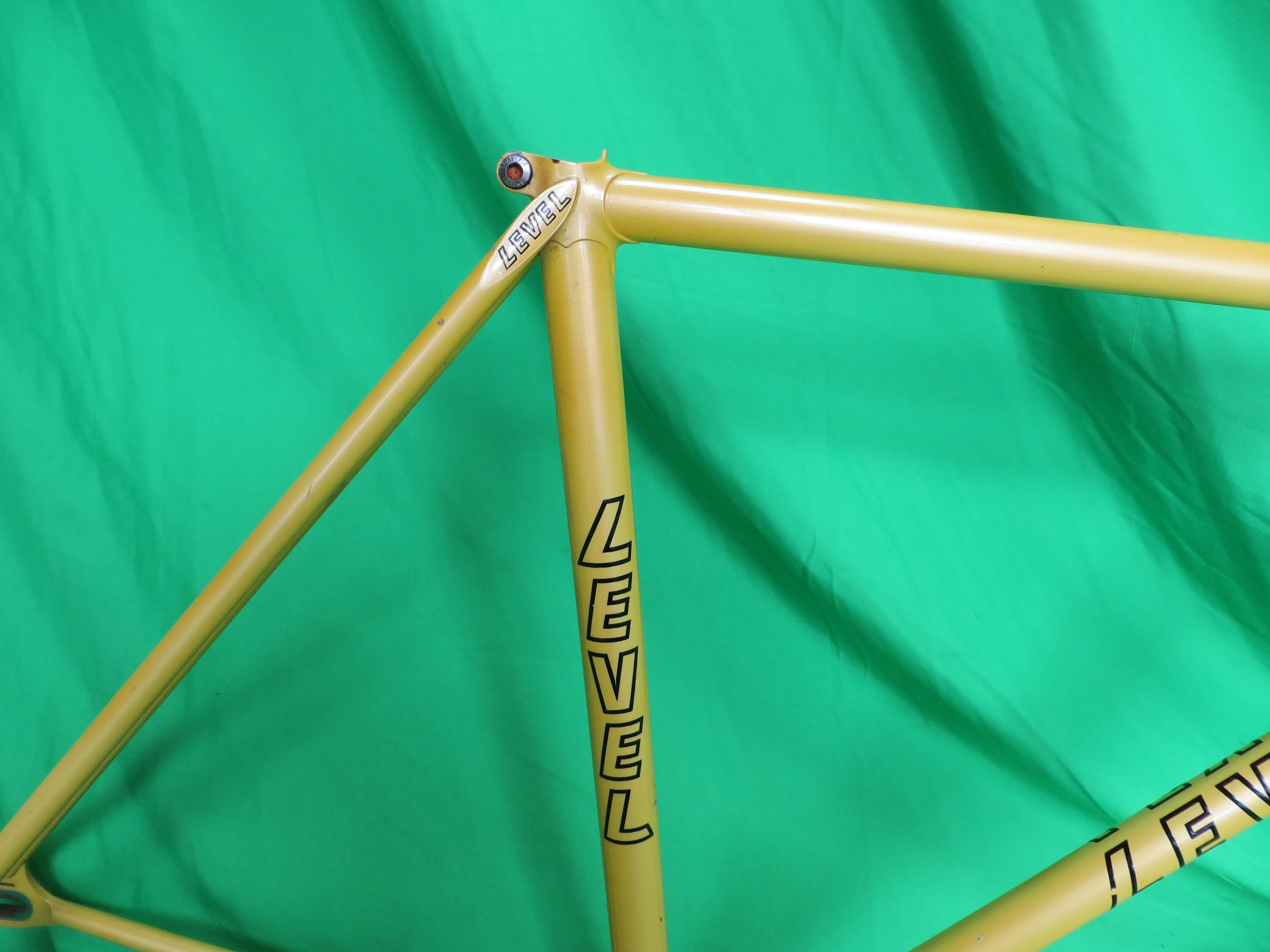 LEVEL // yellow // 50.5cm - Image 12