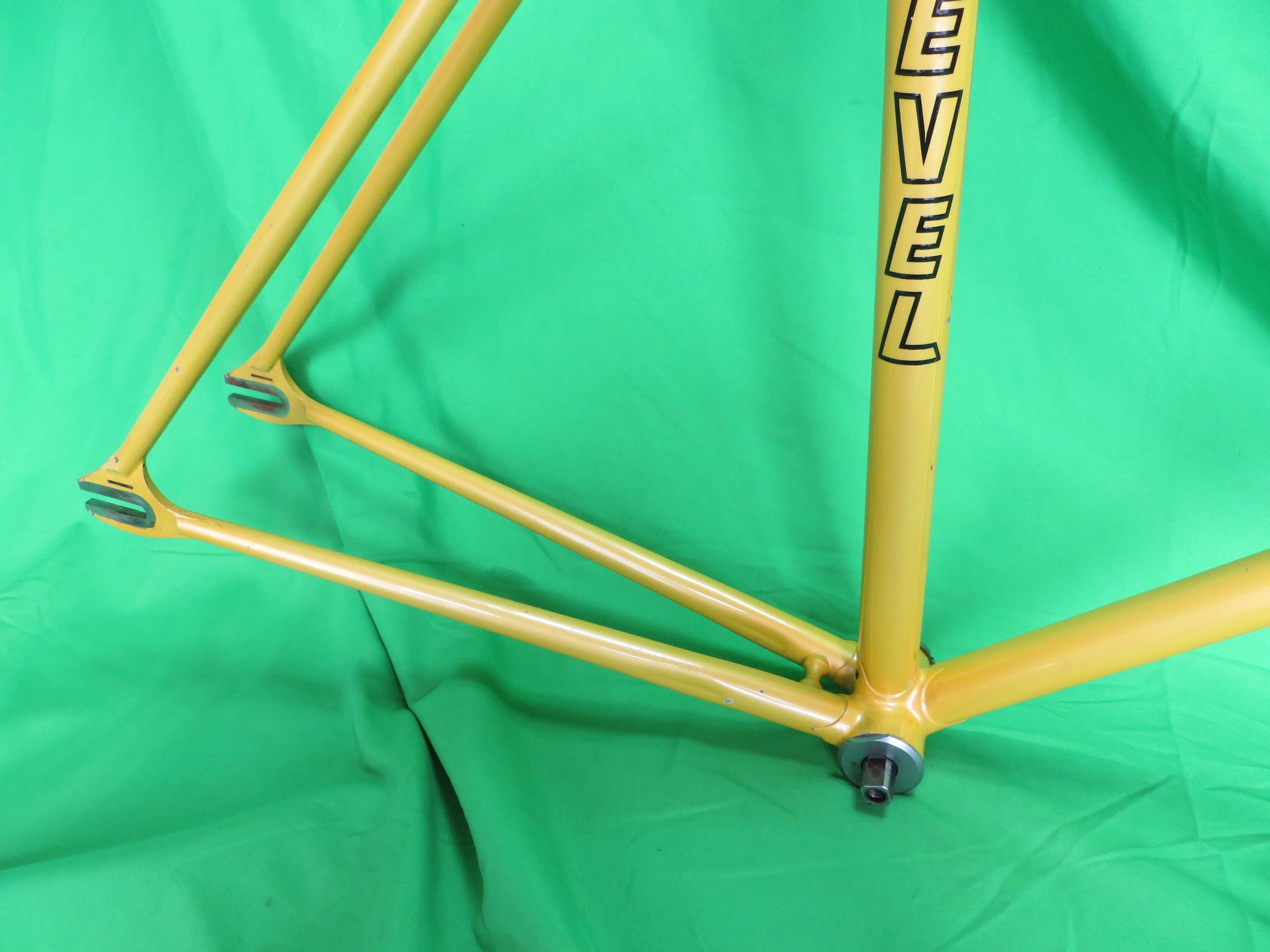 LEVEL // yellow // 50.5cm - Image 14