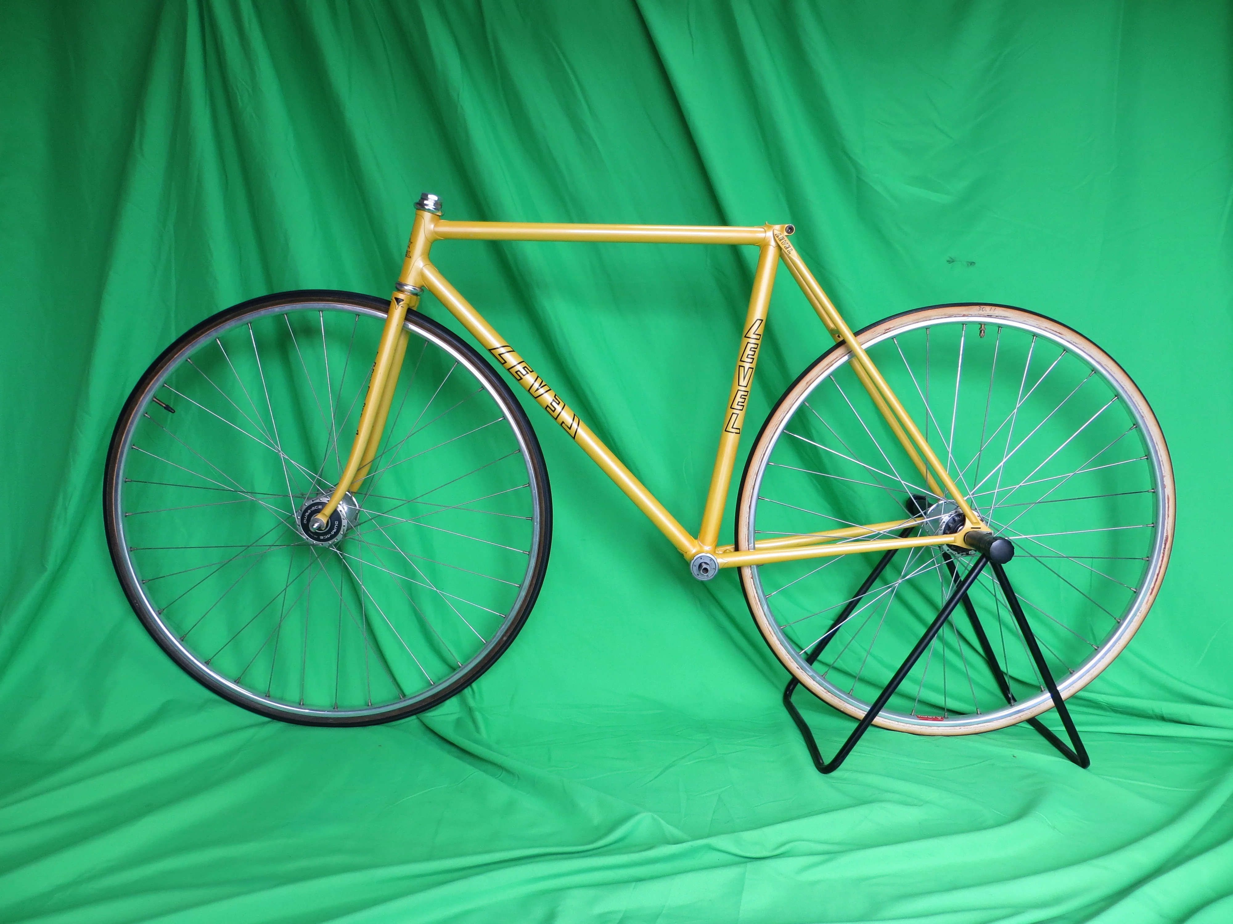 LEVEL // yellow // 50.5cm - Image 16