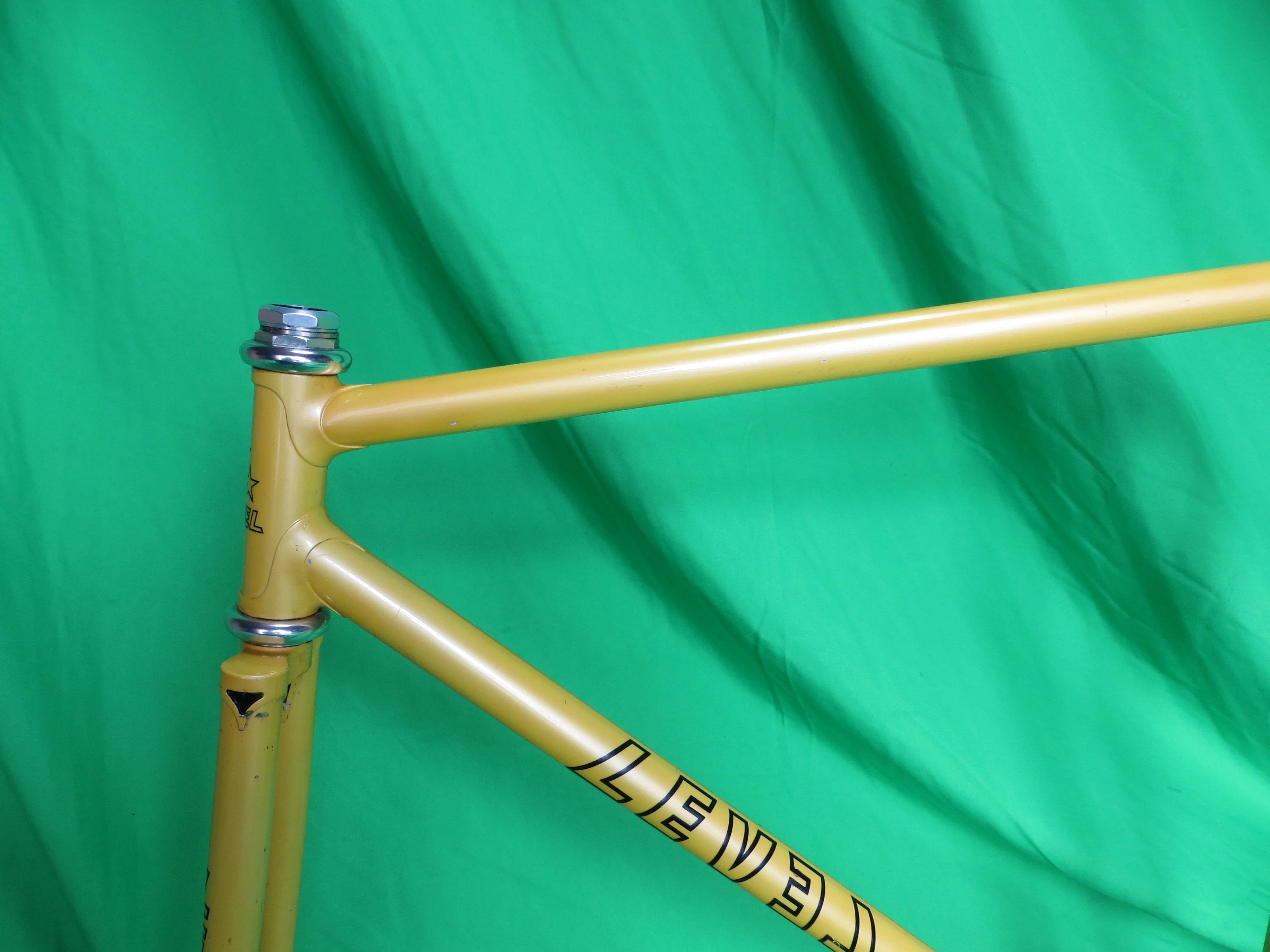 LEVEL // yellow // 50.5cm - Image 4