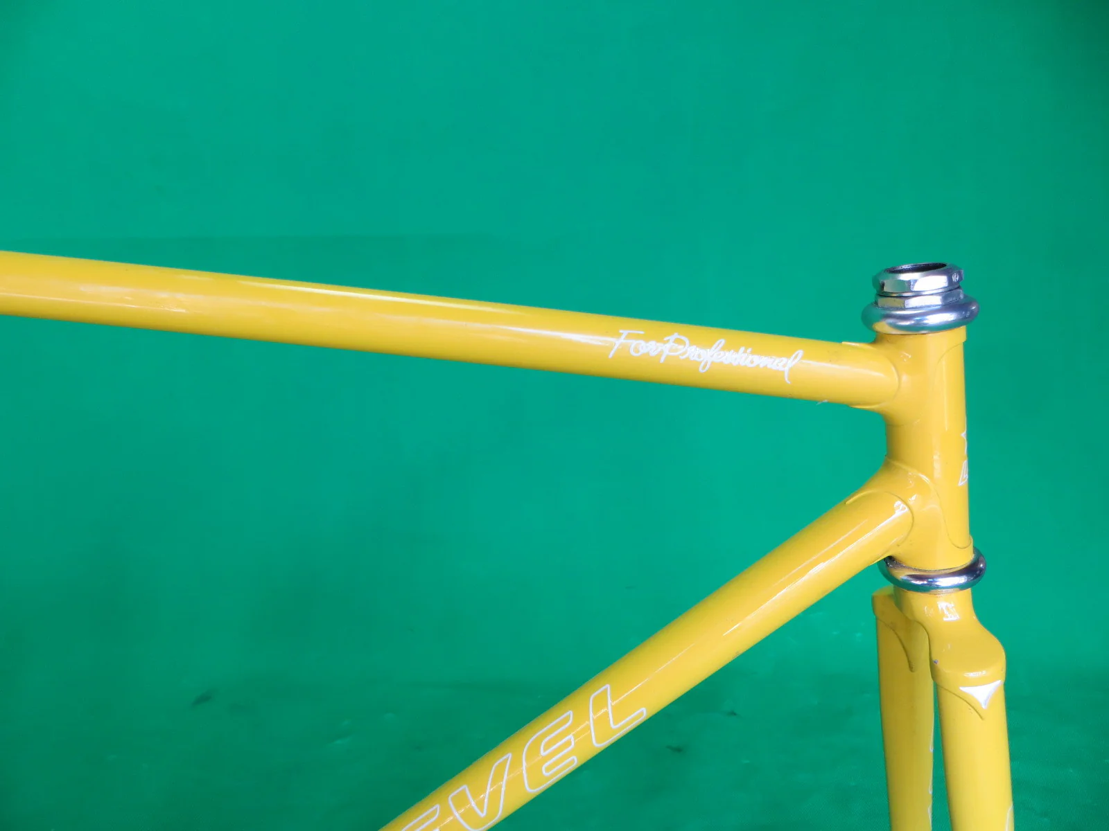 LEVEL // yellow // 50.5cm - Image 11