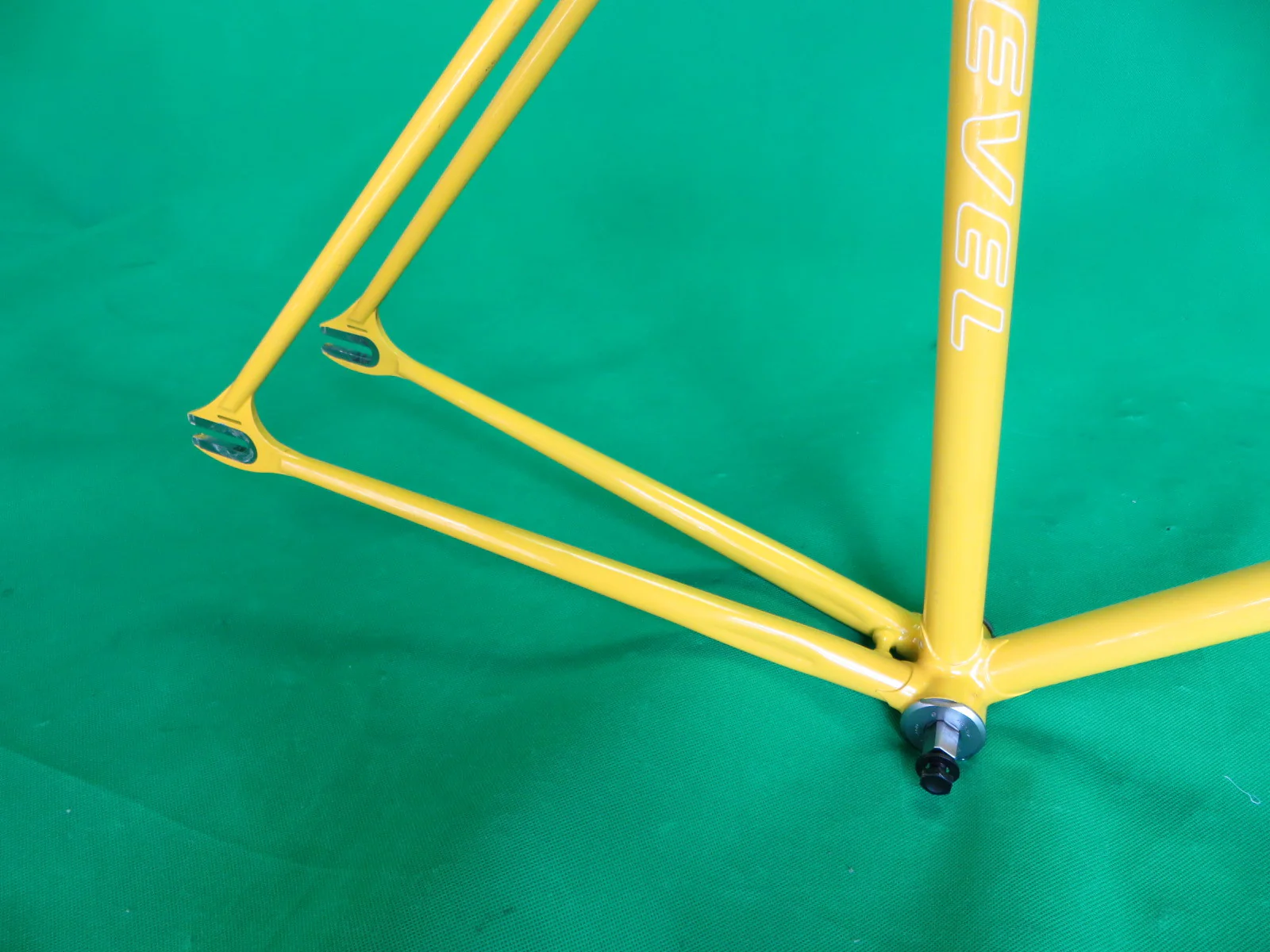 LEVEL // yellow // 50.5cm - Image 14