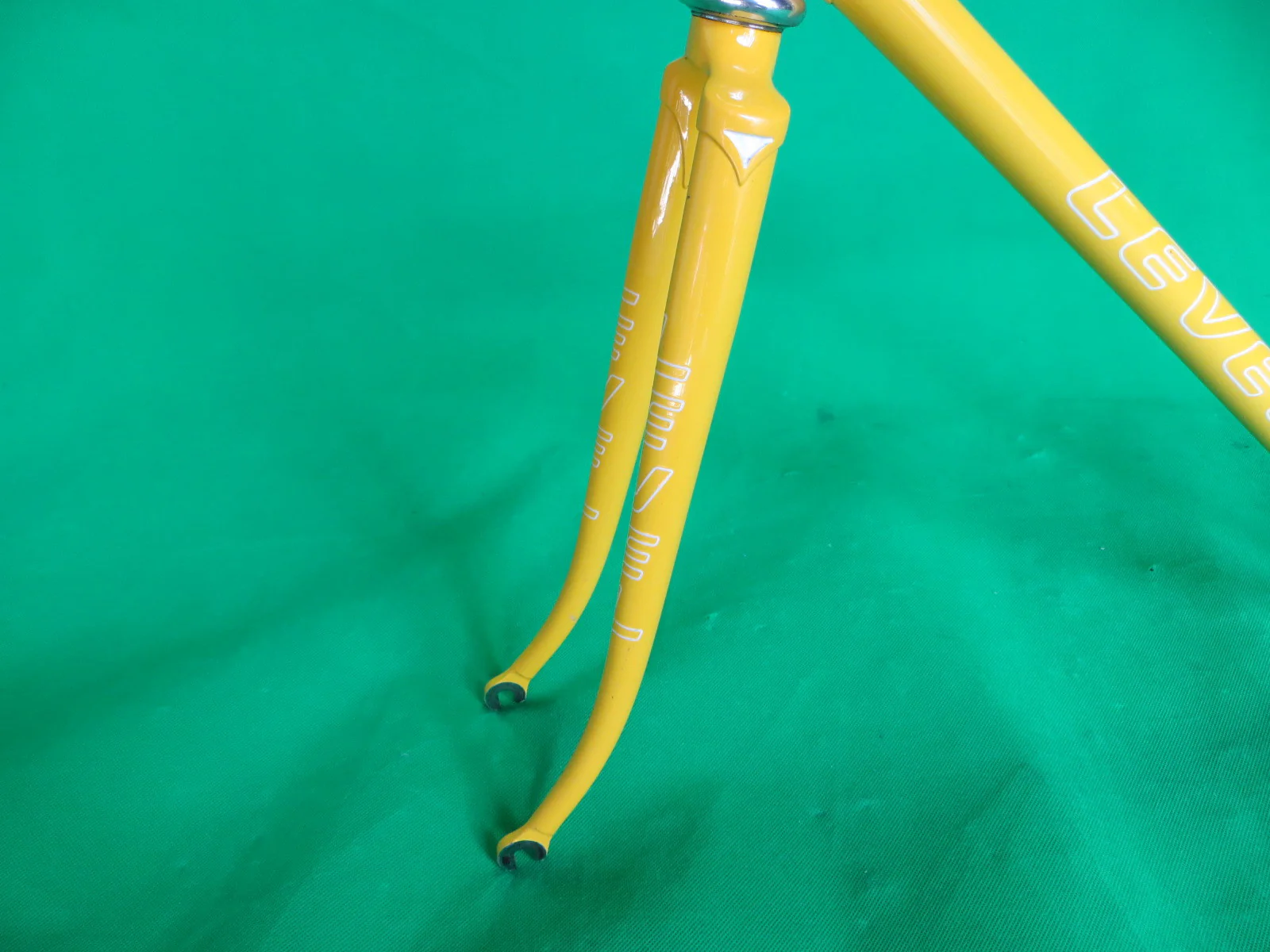 LEVEL // yellow // 50.5cm - Image 3