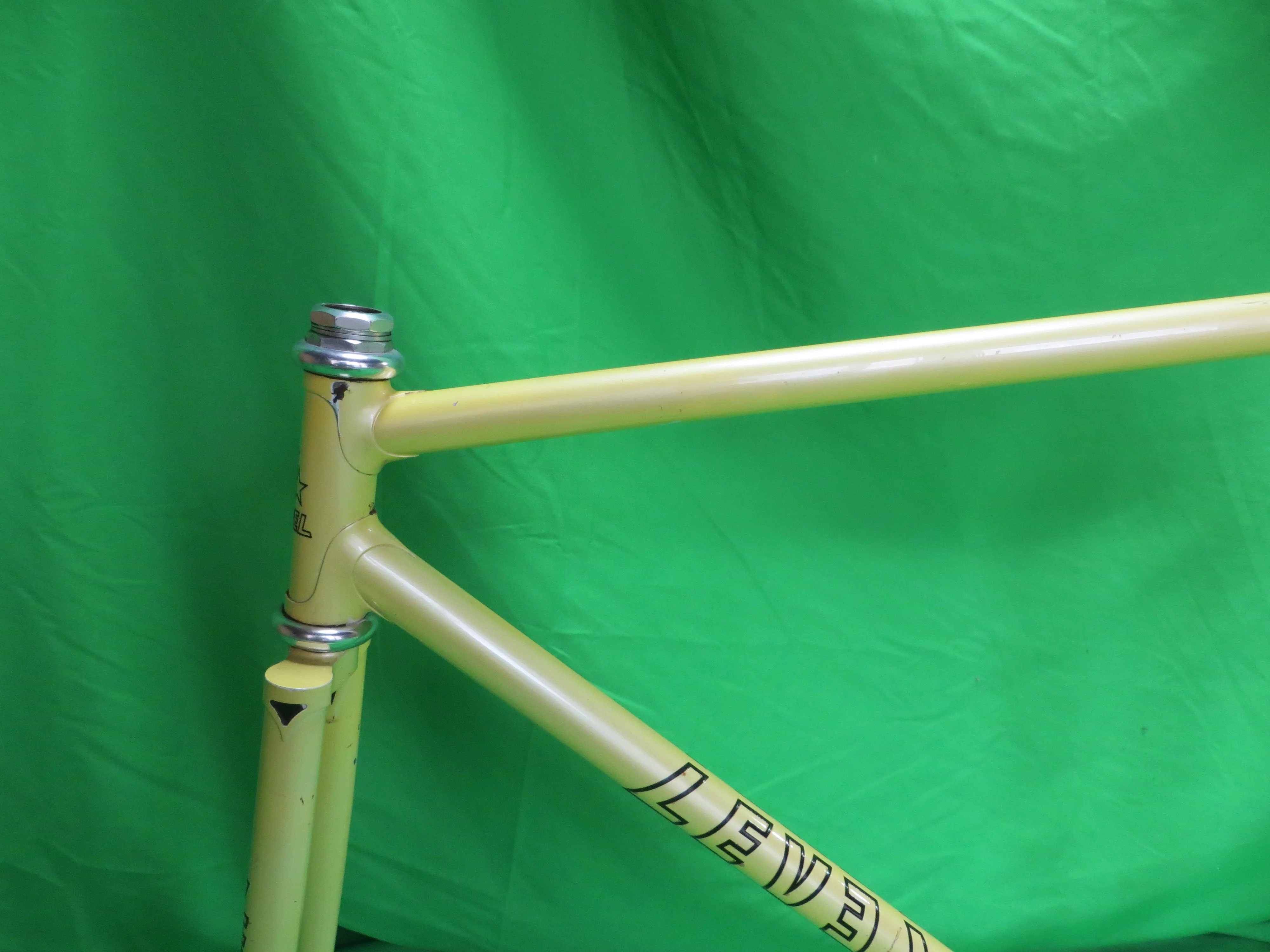 Level // Yellow // 51cm - Image 4
