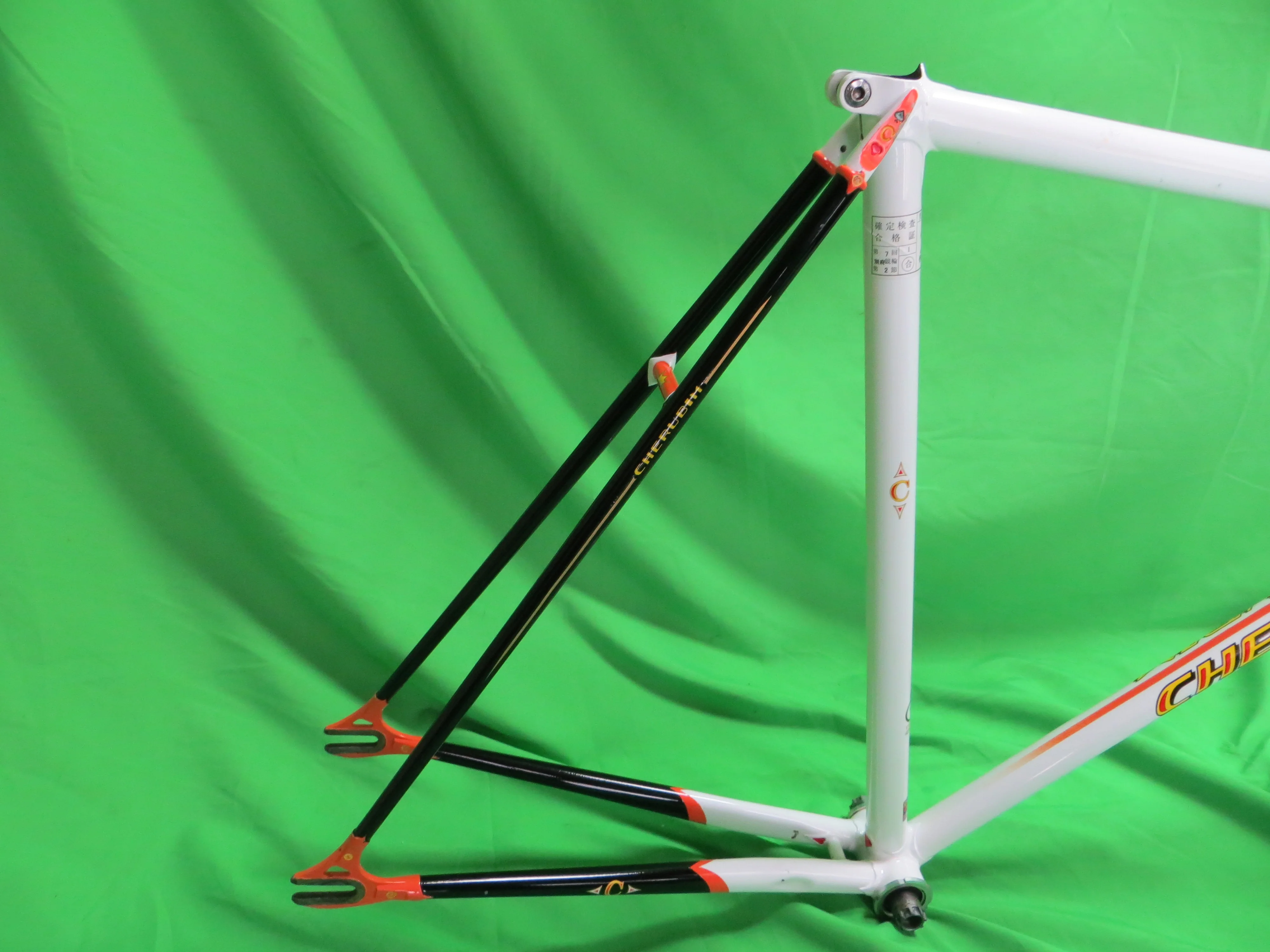 Lo Pro Cherubim  // White / Black / Matte Black // 55cm - Image 13