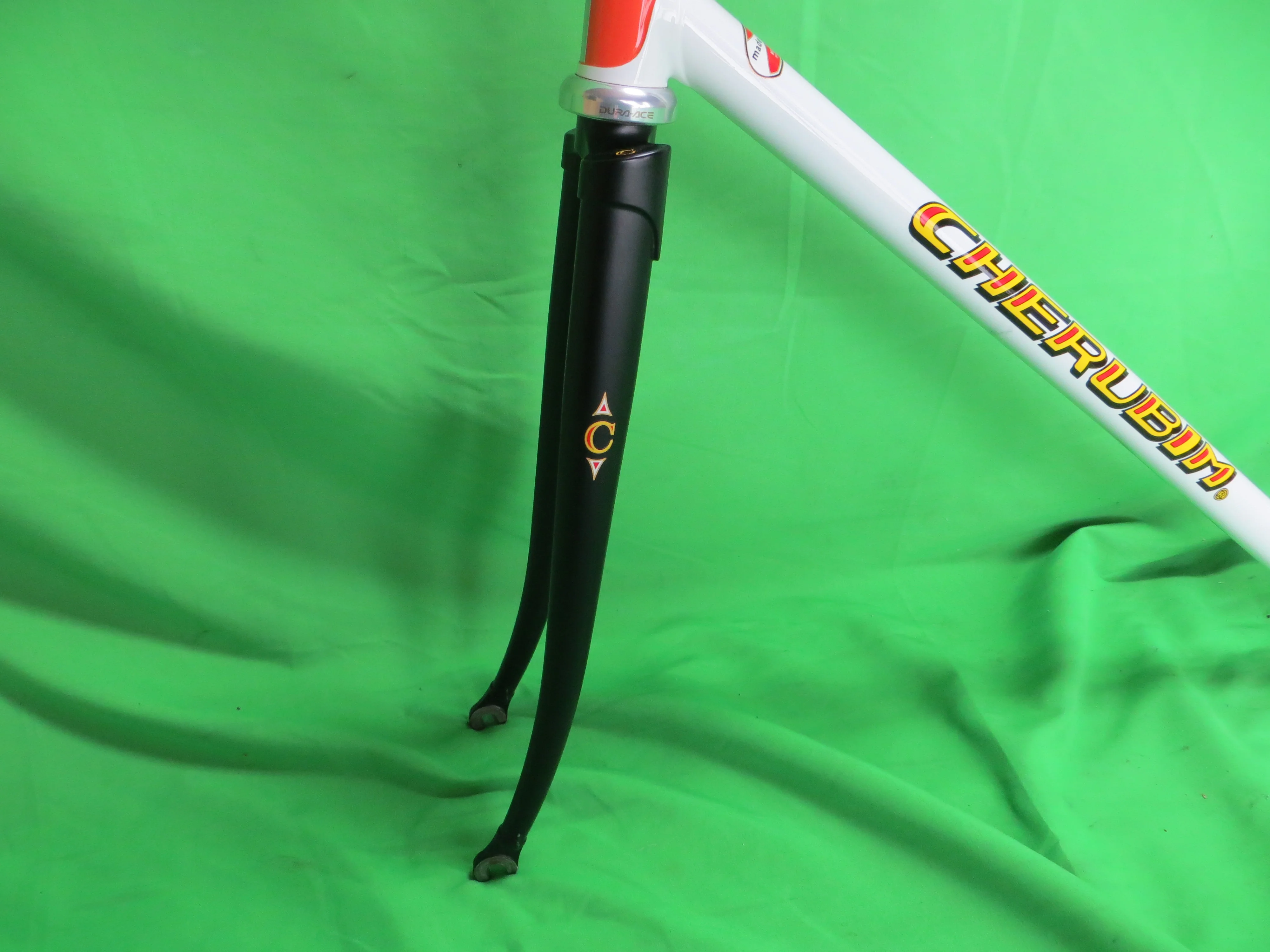 Lo Pro Cherubim  // White / Black / Matte Black // 55cm - Image 3