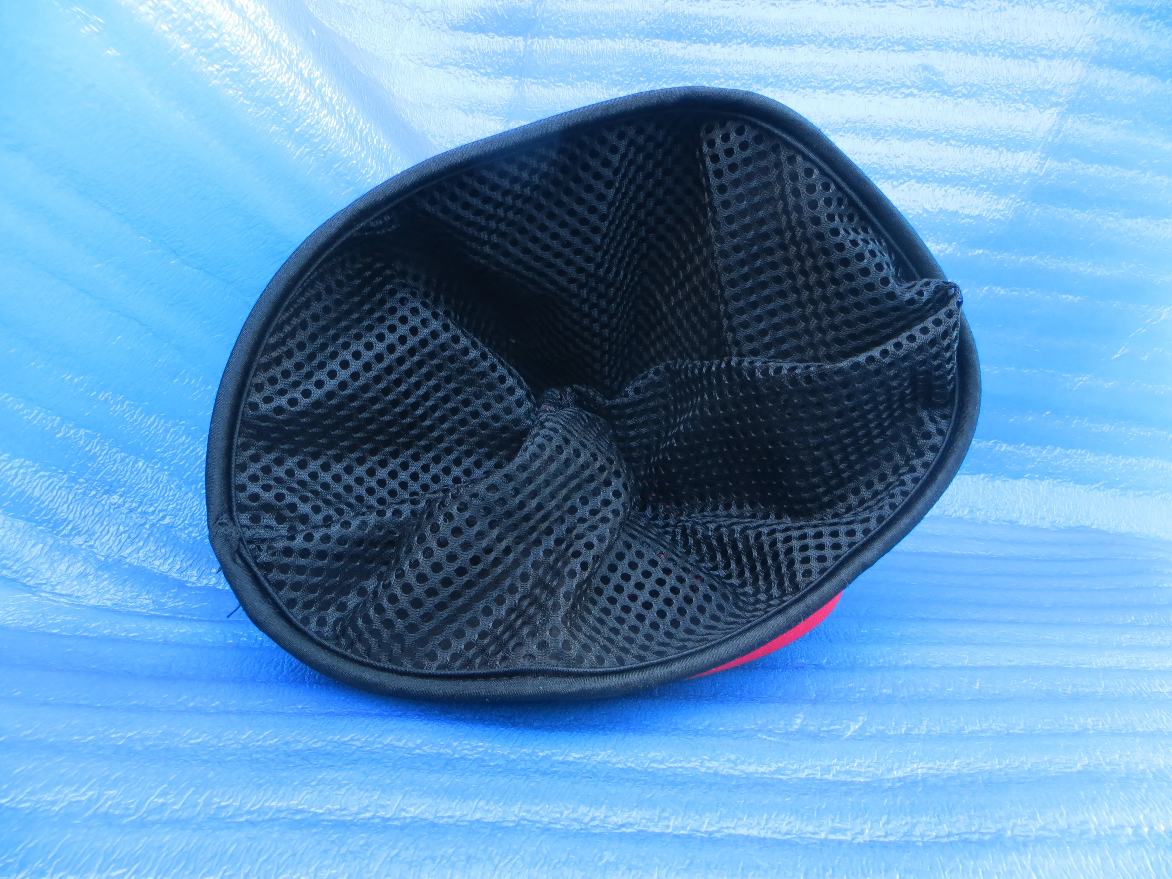 Madalist Club Helmet Cover Protector (26011006) - Image 3