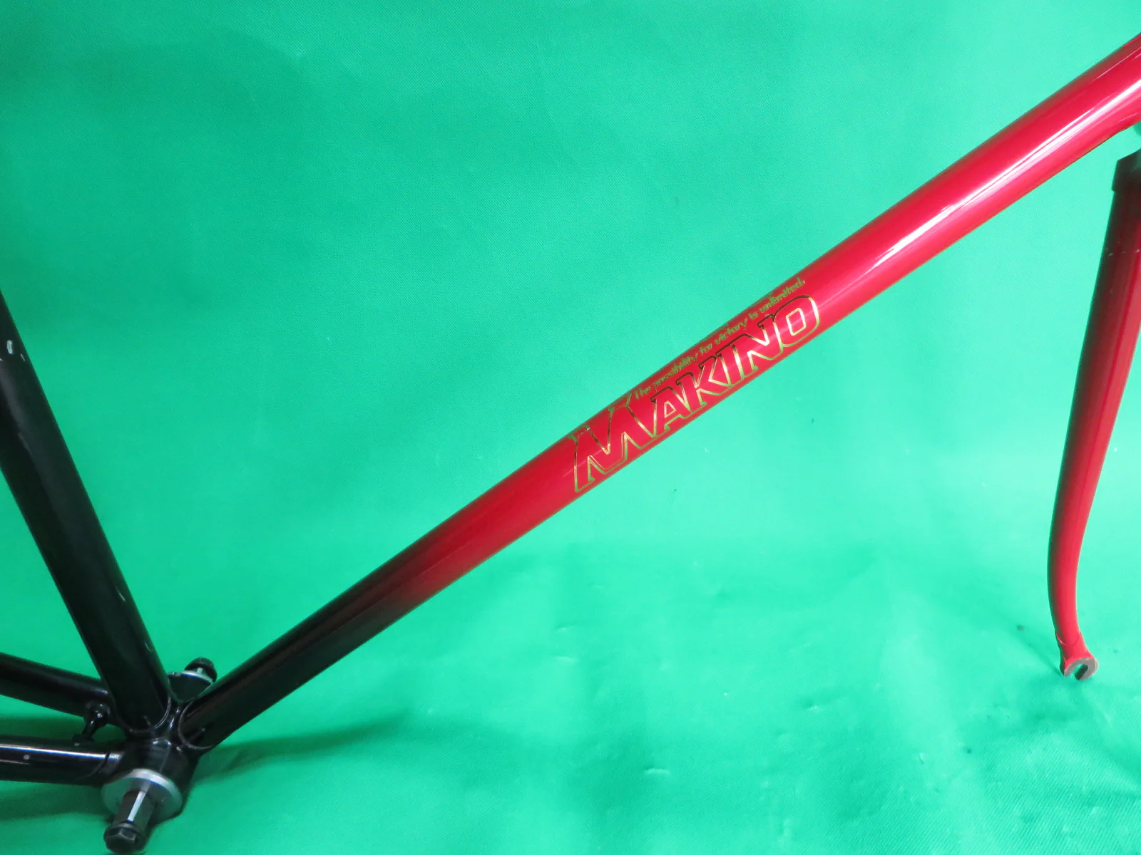 Makino 2016 // Red / Black Fade // 53cm - Image 13