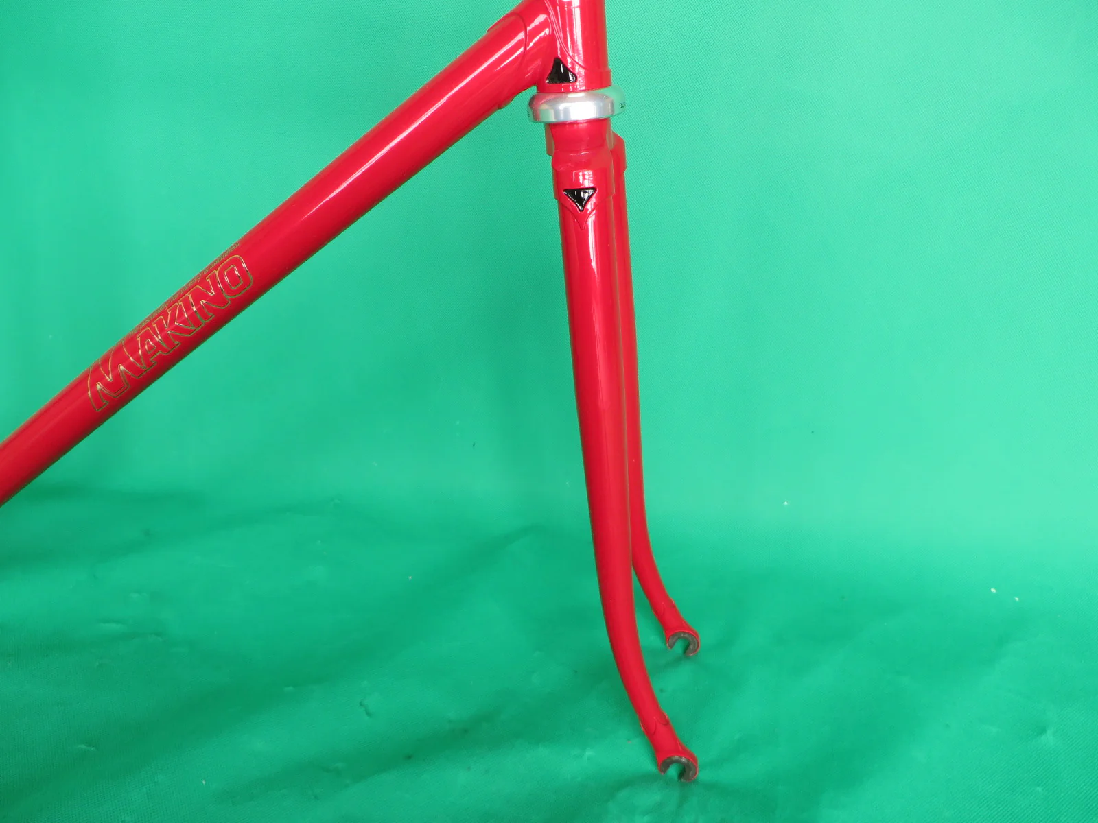 Makino 2020 // Red / Black Fade // 53cm - Image 10