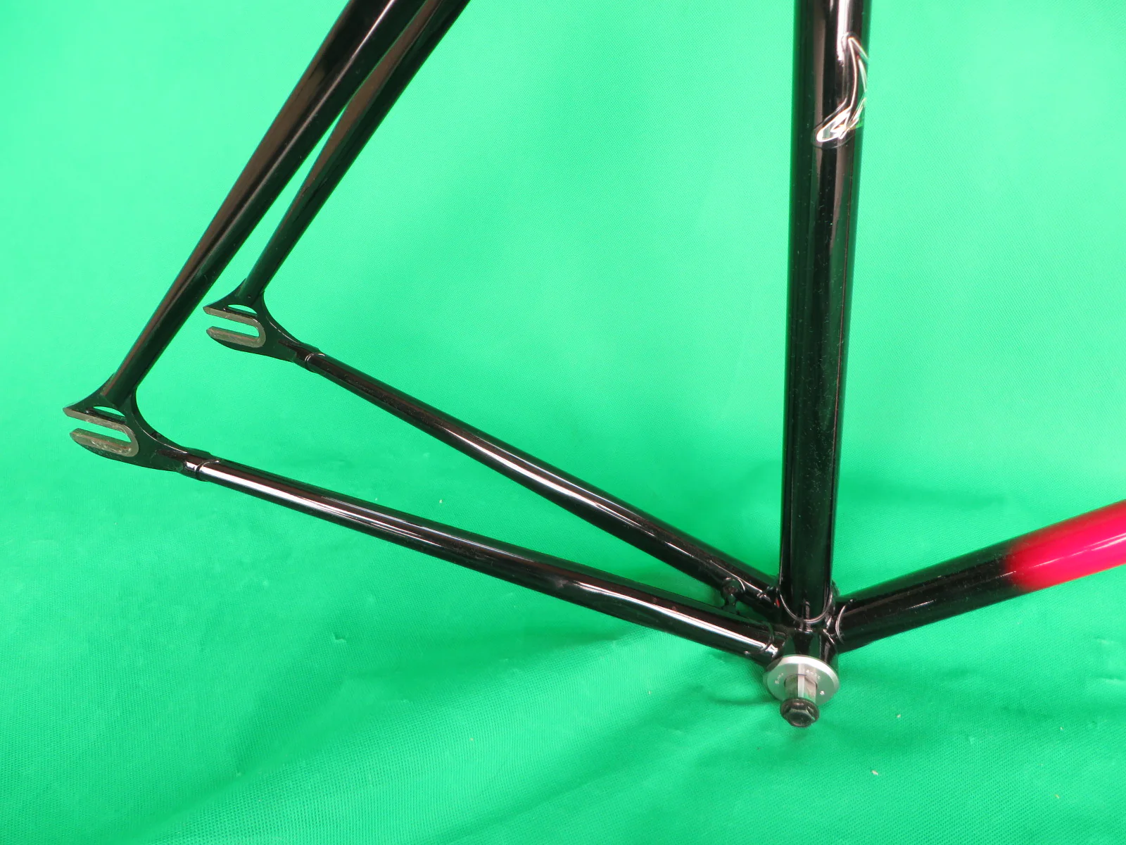 Makino 2020 // Red / Black Fade // 53cm - Image 14