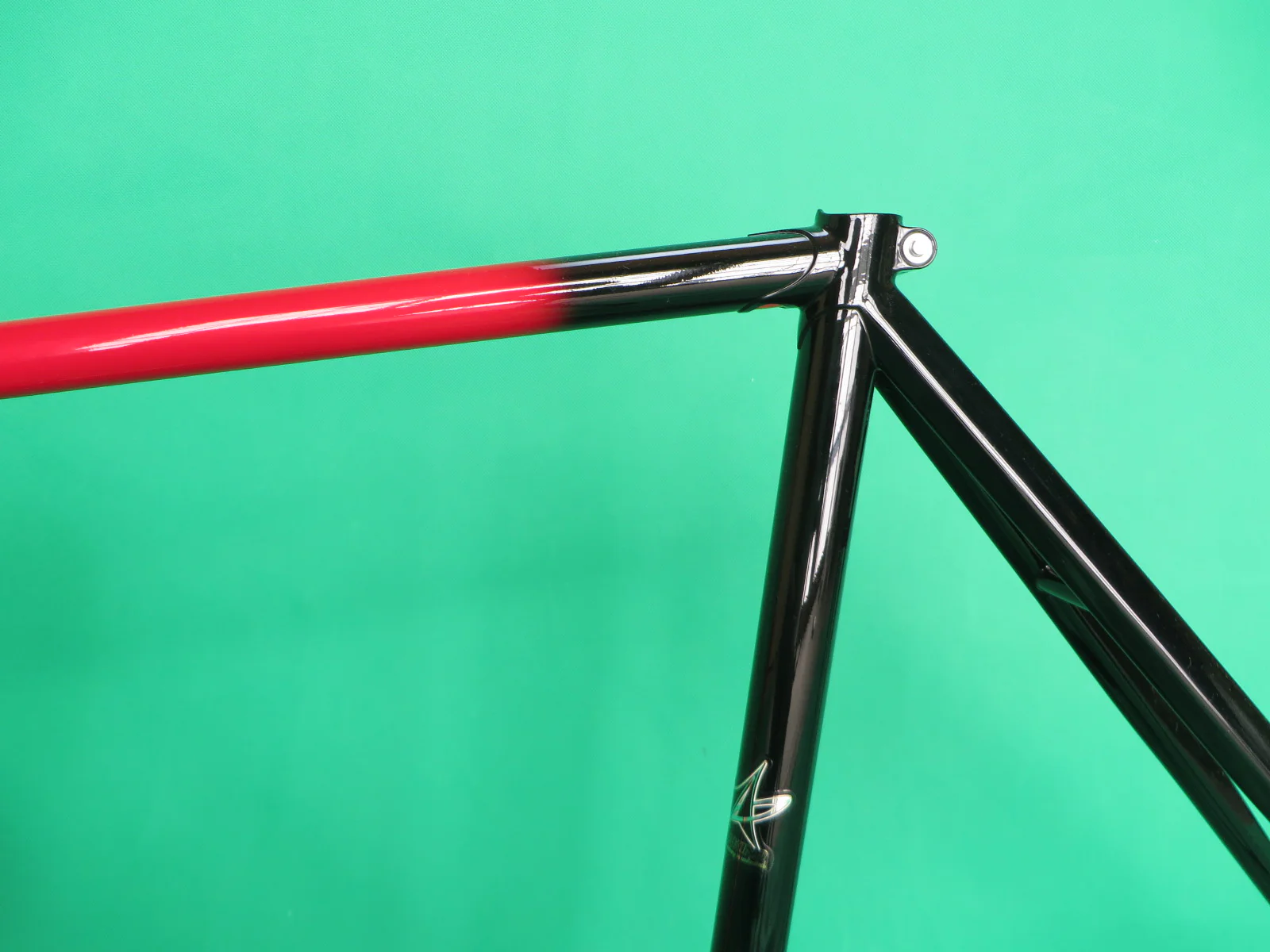 Makino 2020 // Red / Black Fade // 53cm - Image 5