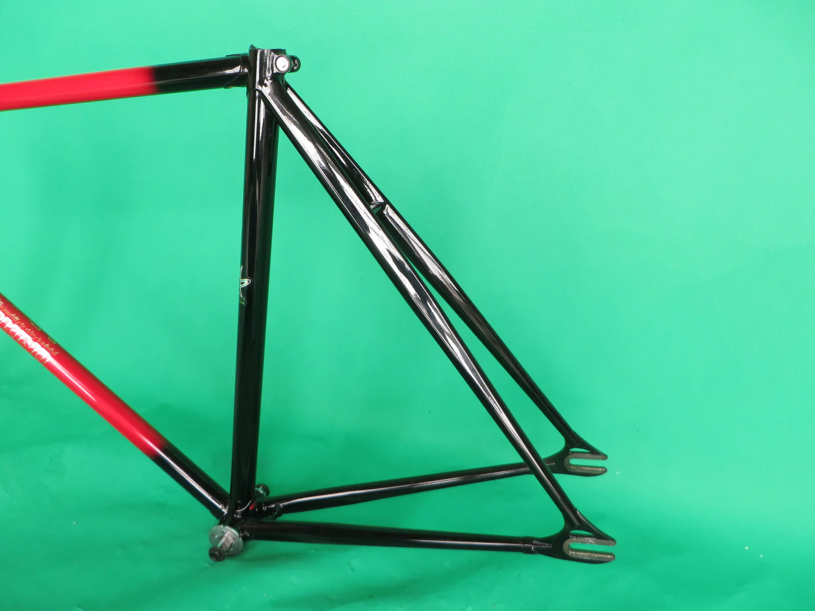 Makino 2020 // Red / Black Fade // 53cm - Image 8