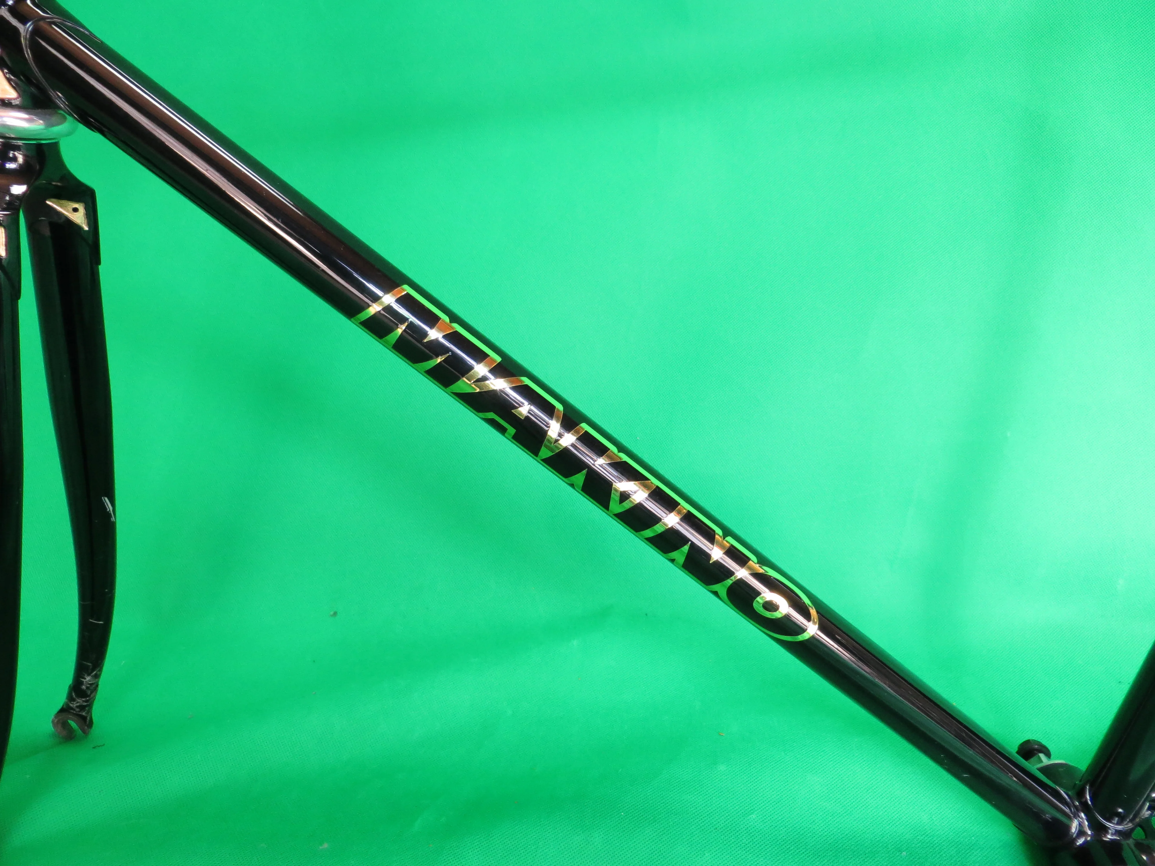 Makino // Black Metallic  // 55.5cm - Image 6
