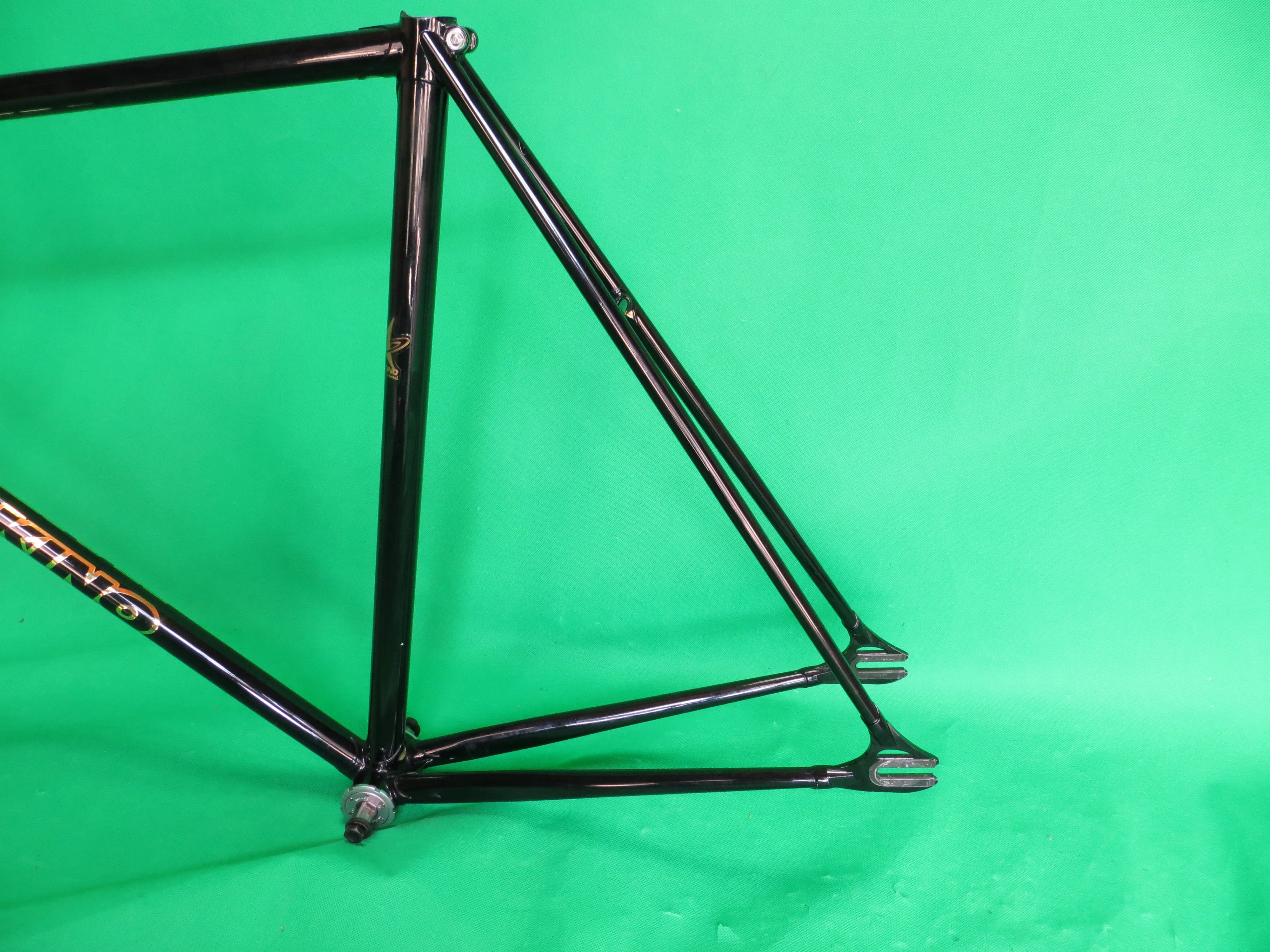 Makino // Black Metallic  // 55.5cm - Image 8