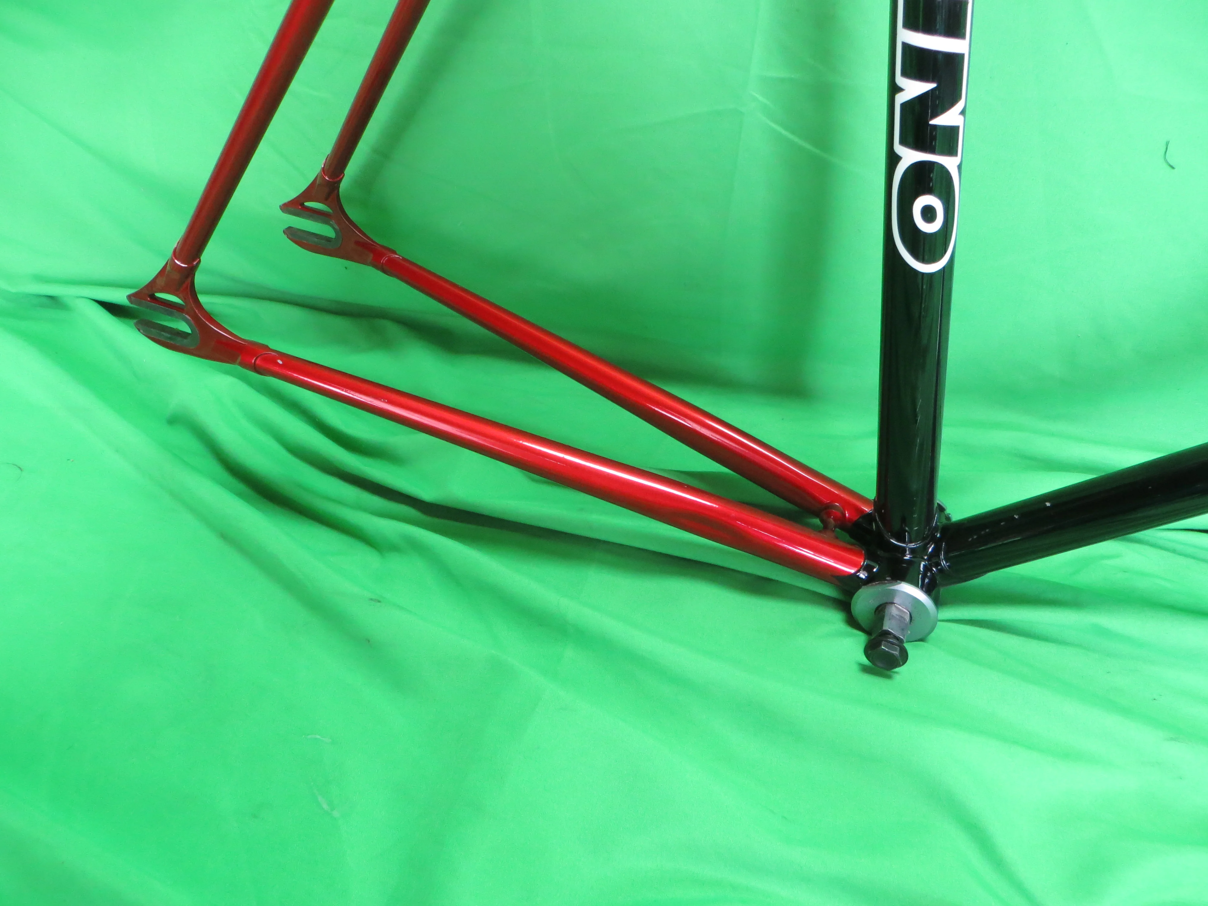 Makino // Black / Red Metallic // 53cm - Image 14