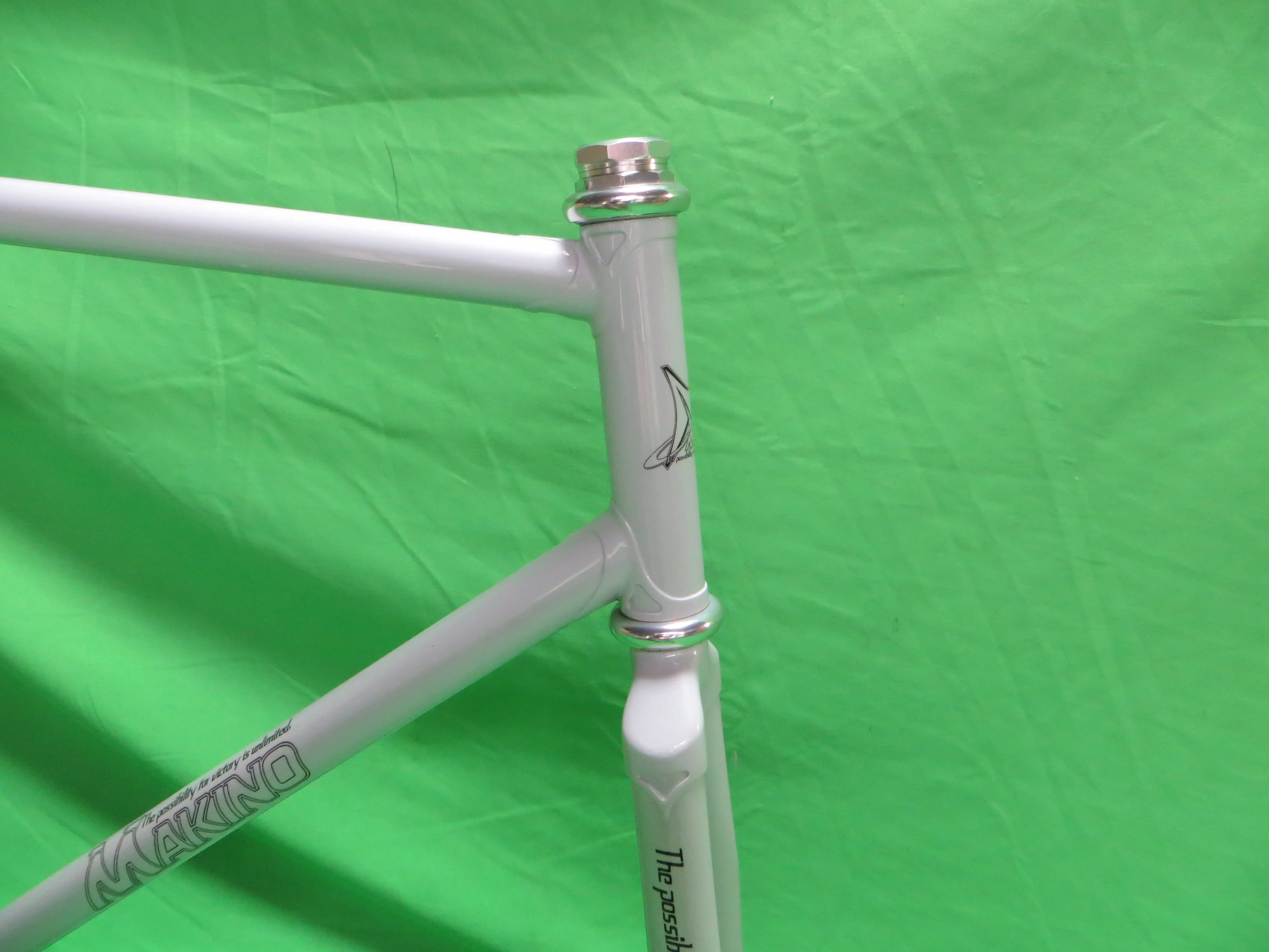 Makino // Bluish White // 53cm - Image 10