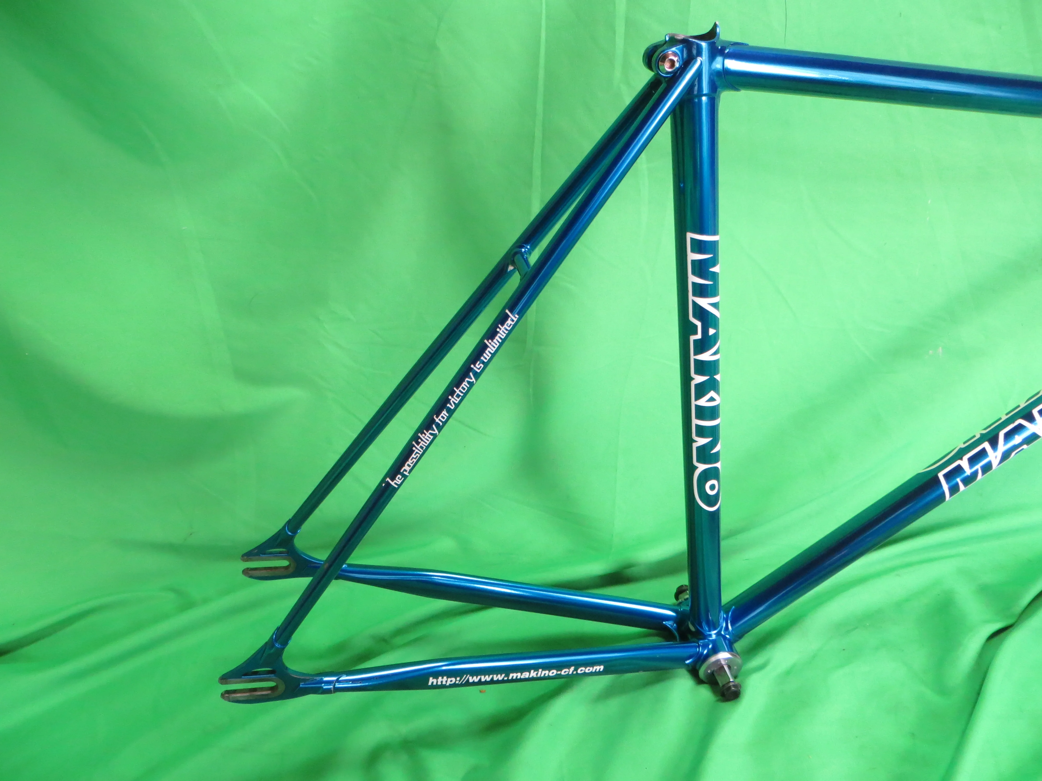 MAKINO // Candy Blue Metallic // 52.5cm - Image 15