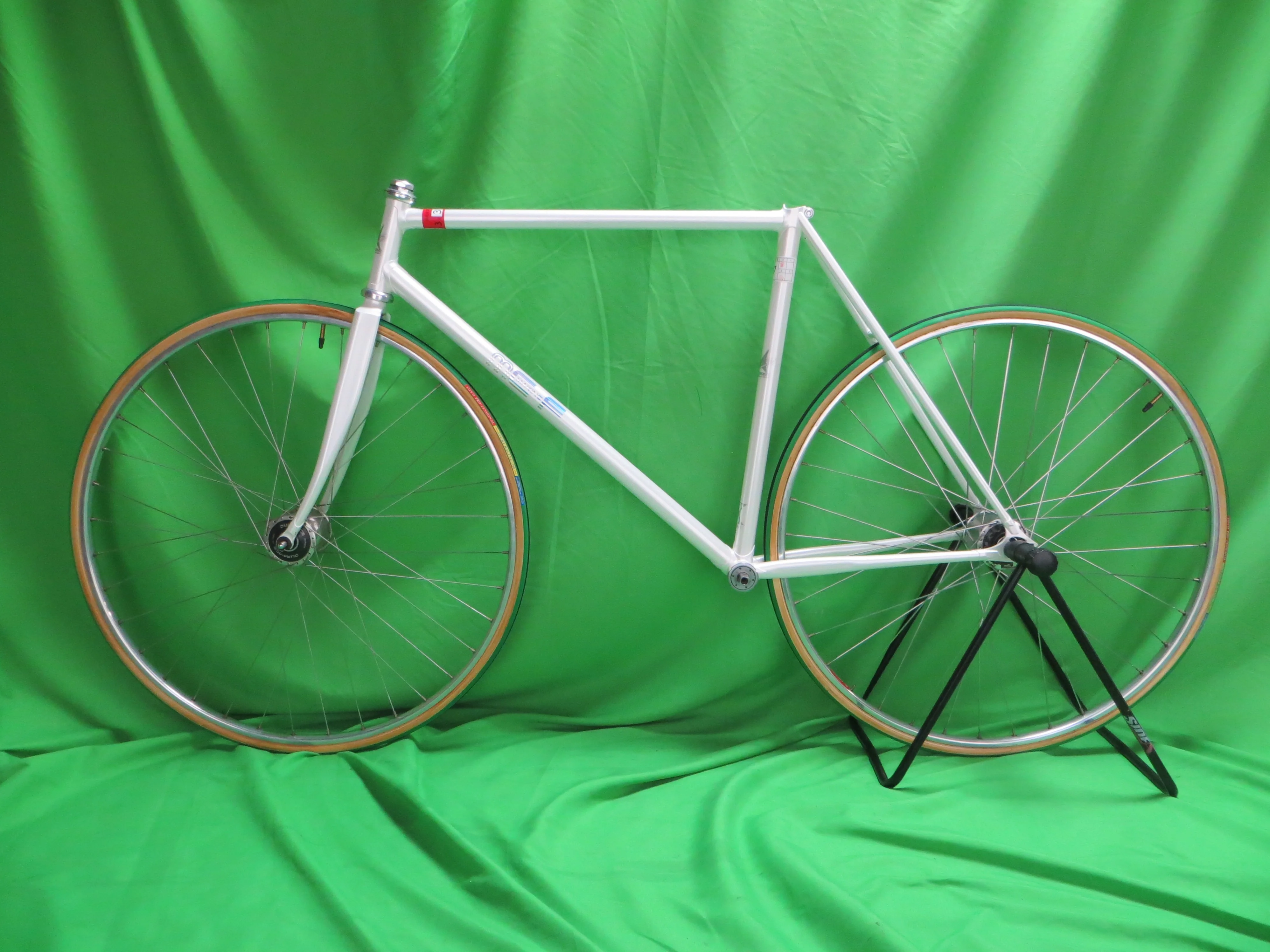 Makino Columbus Max Fork // White // 51.5cm - Image 16