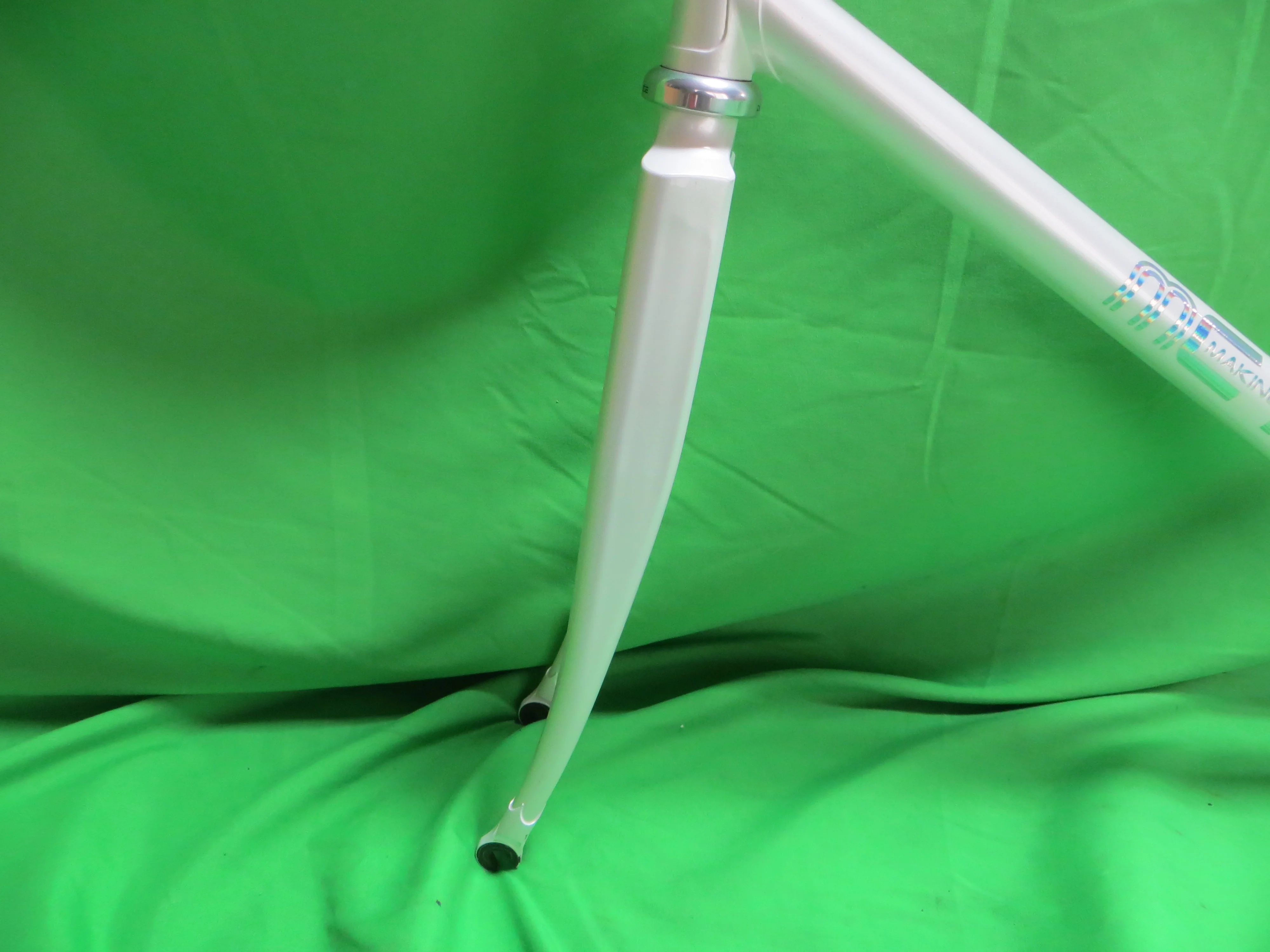 Makino Columbus Max Fork // White // 51.5cm - Image 3