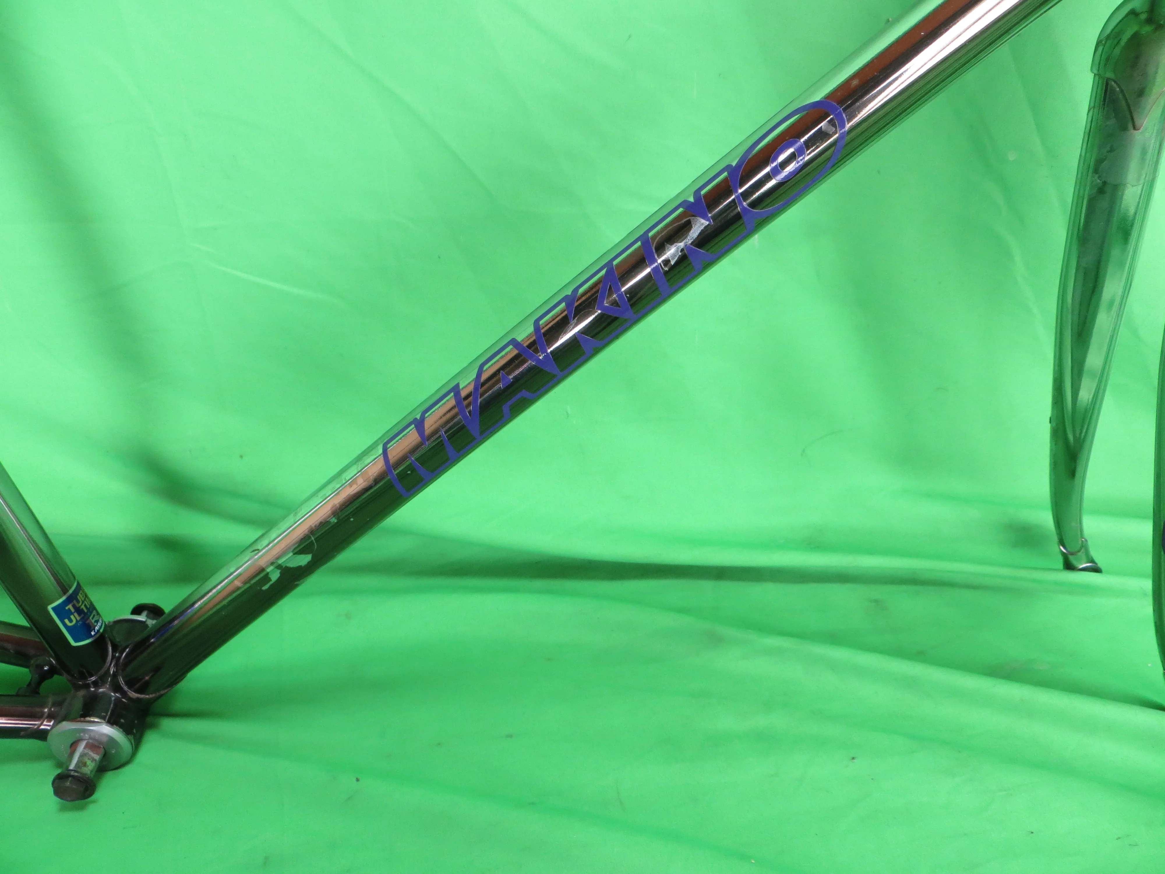 Makino Columbus Max Fork // Chrome Plated / Candy Black // 55.5cm - Image 13