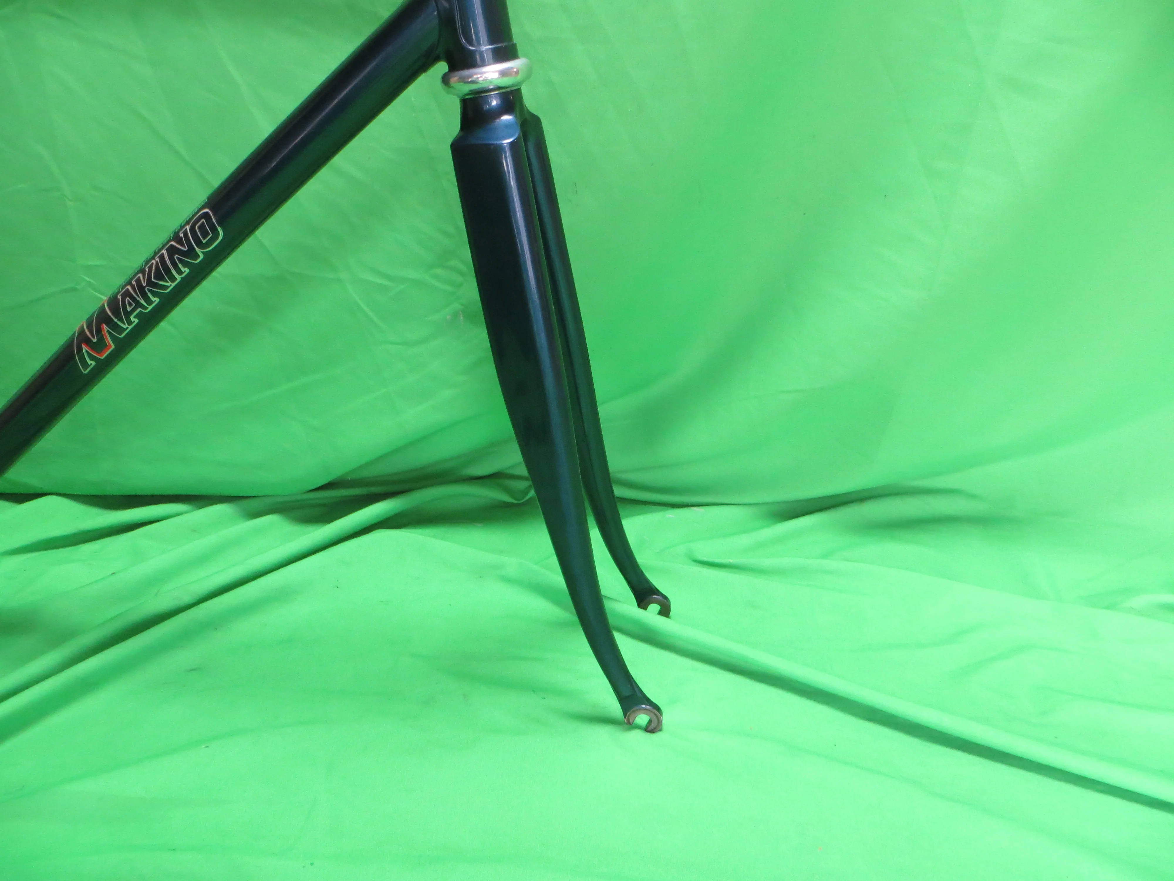 Makino Columbus Max Fork // Navy Metallic // 54.5cm - Image 10