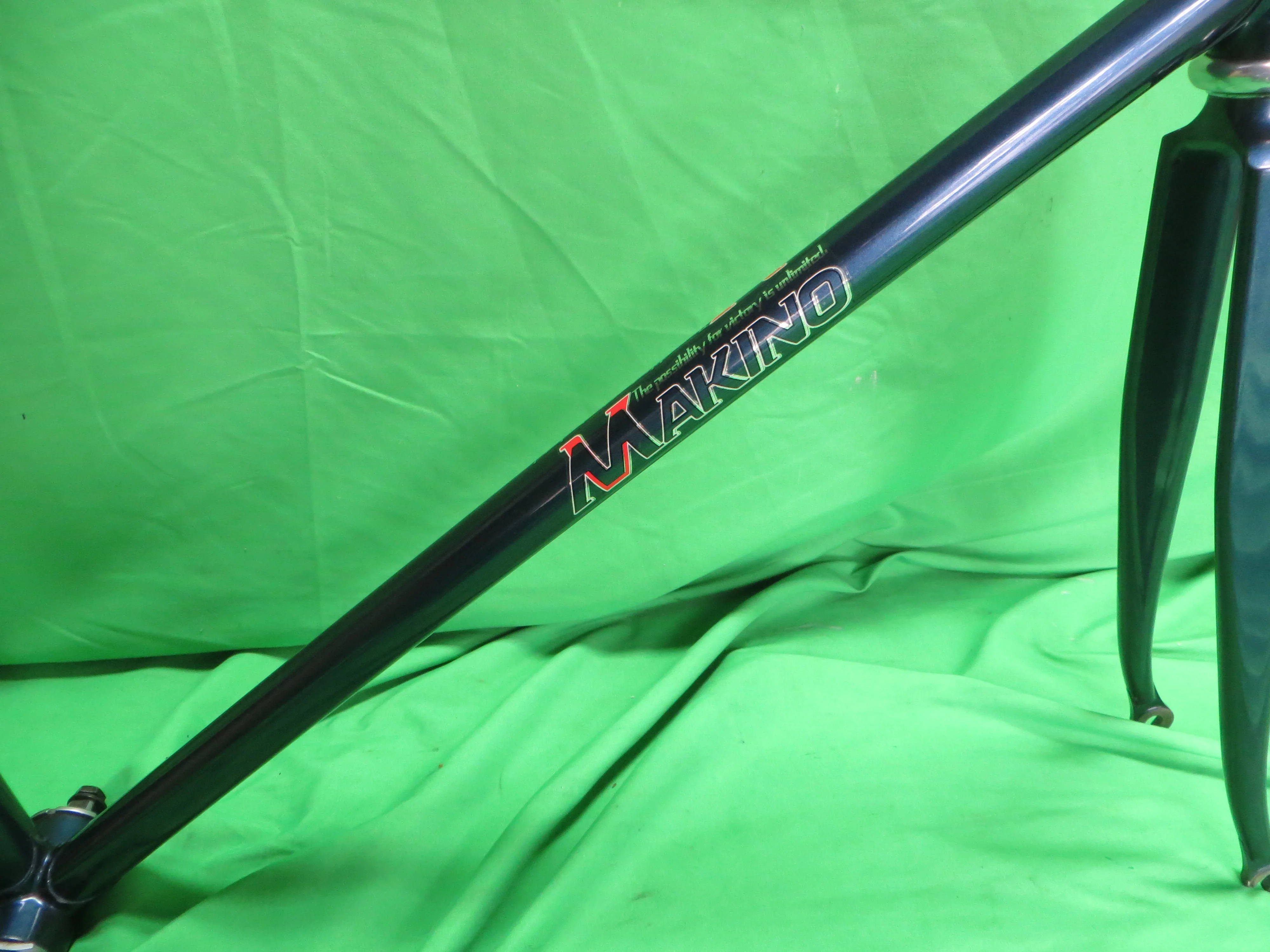 Makino Columbus Max Fork // Navy Metallic // 54.5cm - Image 13