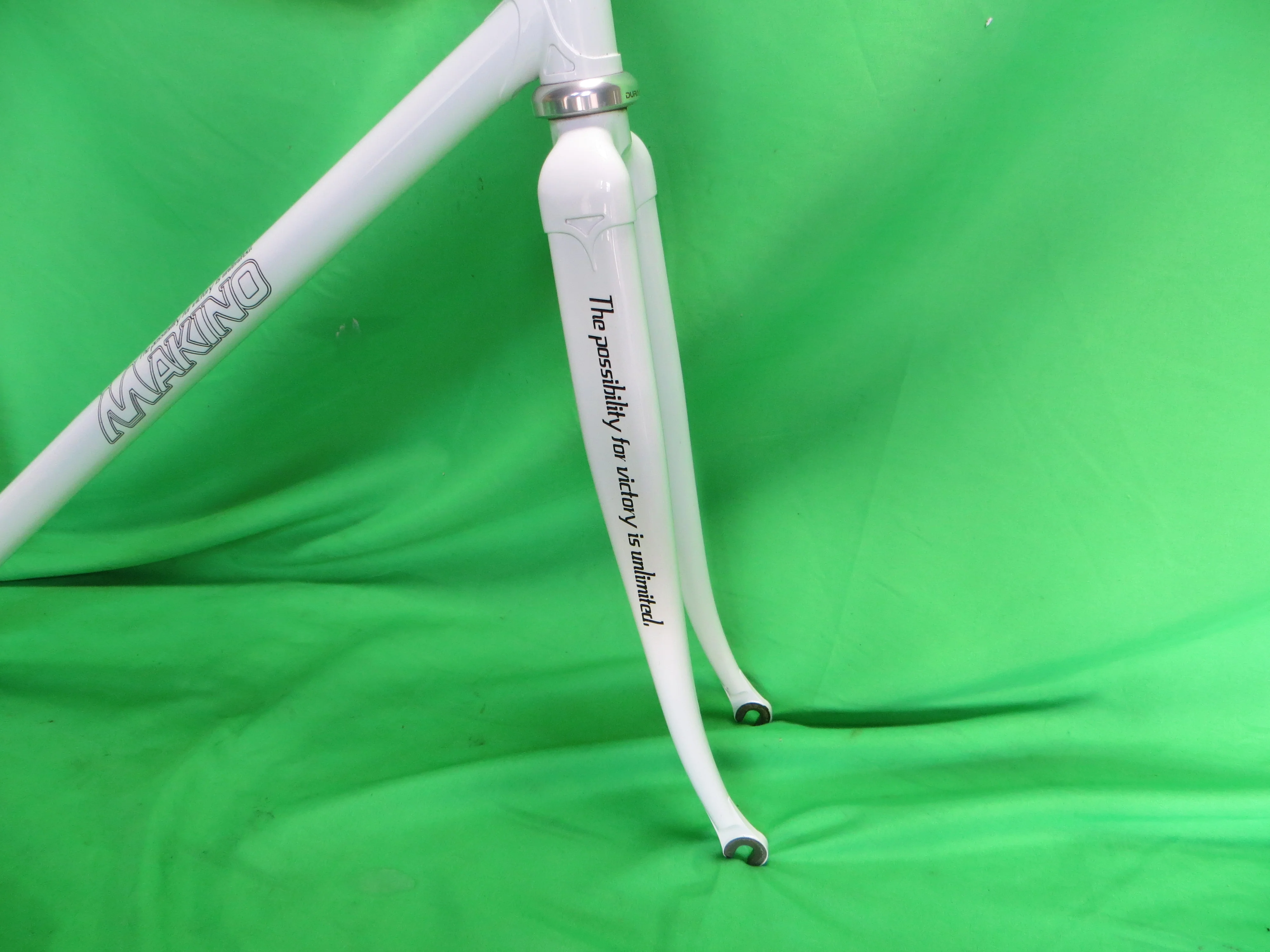Makino Columbus Max Fork // White // 55.5cm - Image 10
