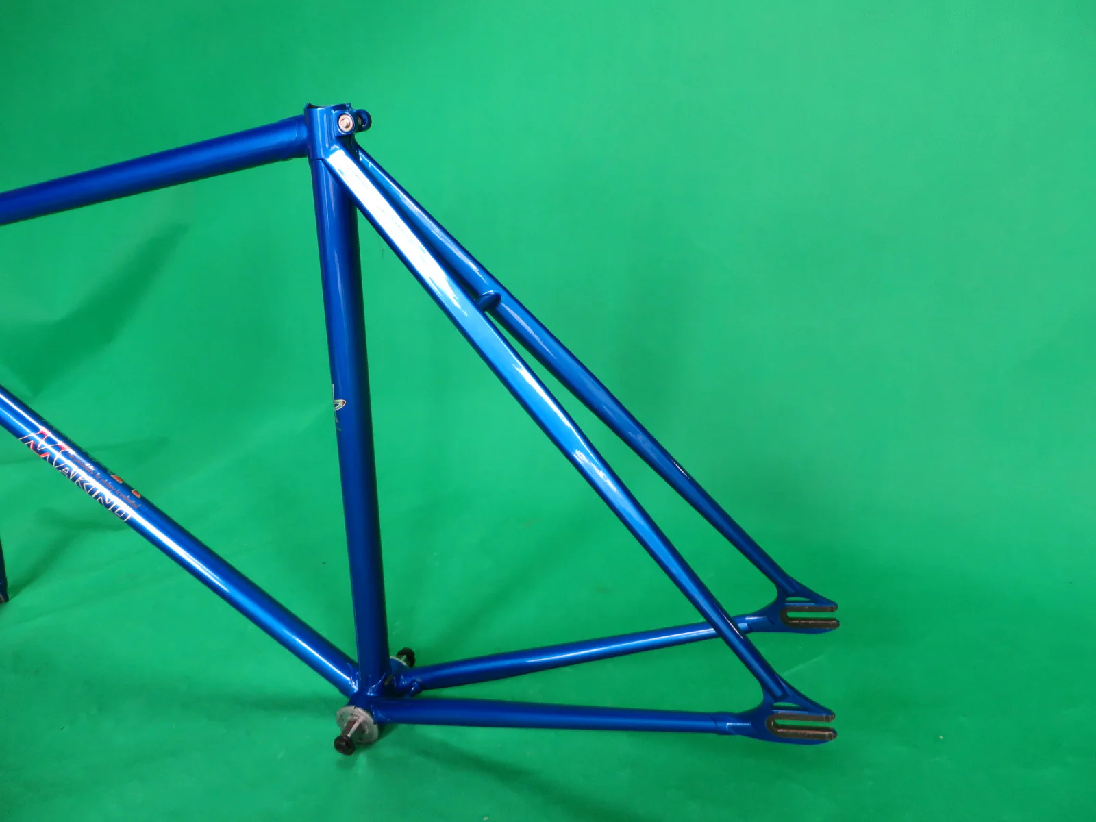 Makino  // Deep Blue Metallic with Clear Black Fade // 53cm - Image 9