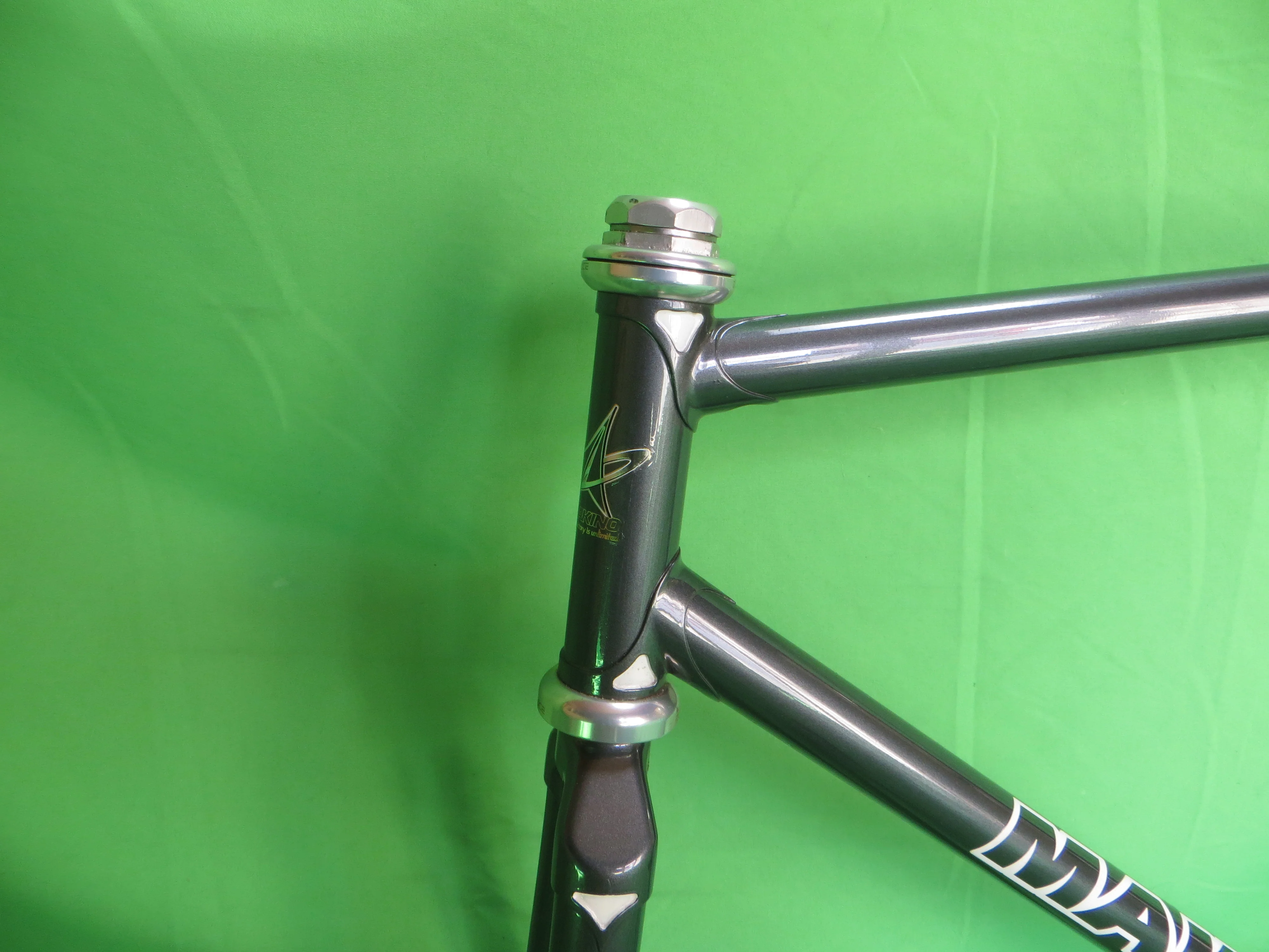 Makino // Gray Metallic // 51.5cm - Image 2