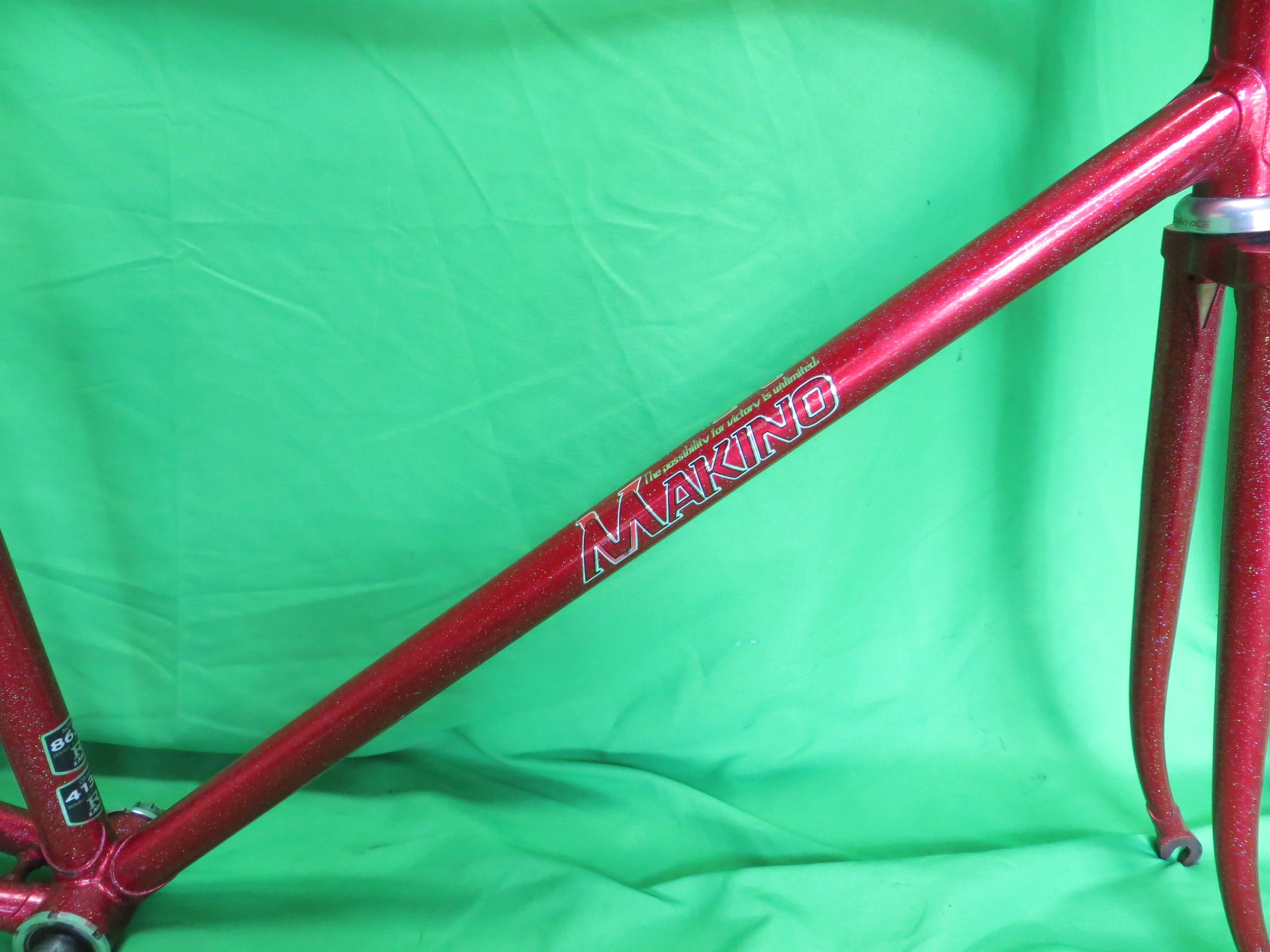 Makino Kaisei 8630R/4130R  // Red Metallic with Rainbow Flake // 53.5cm - Image 13