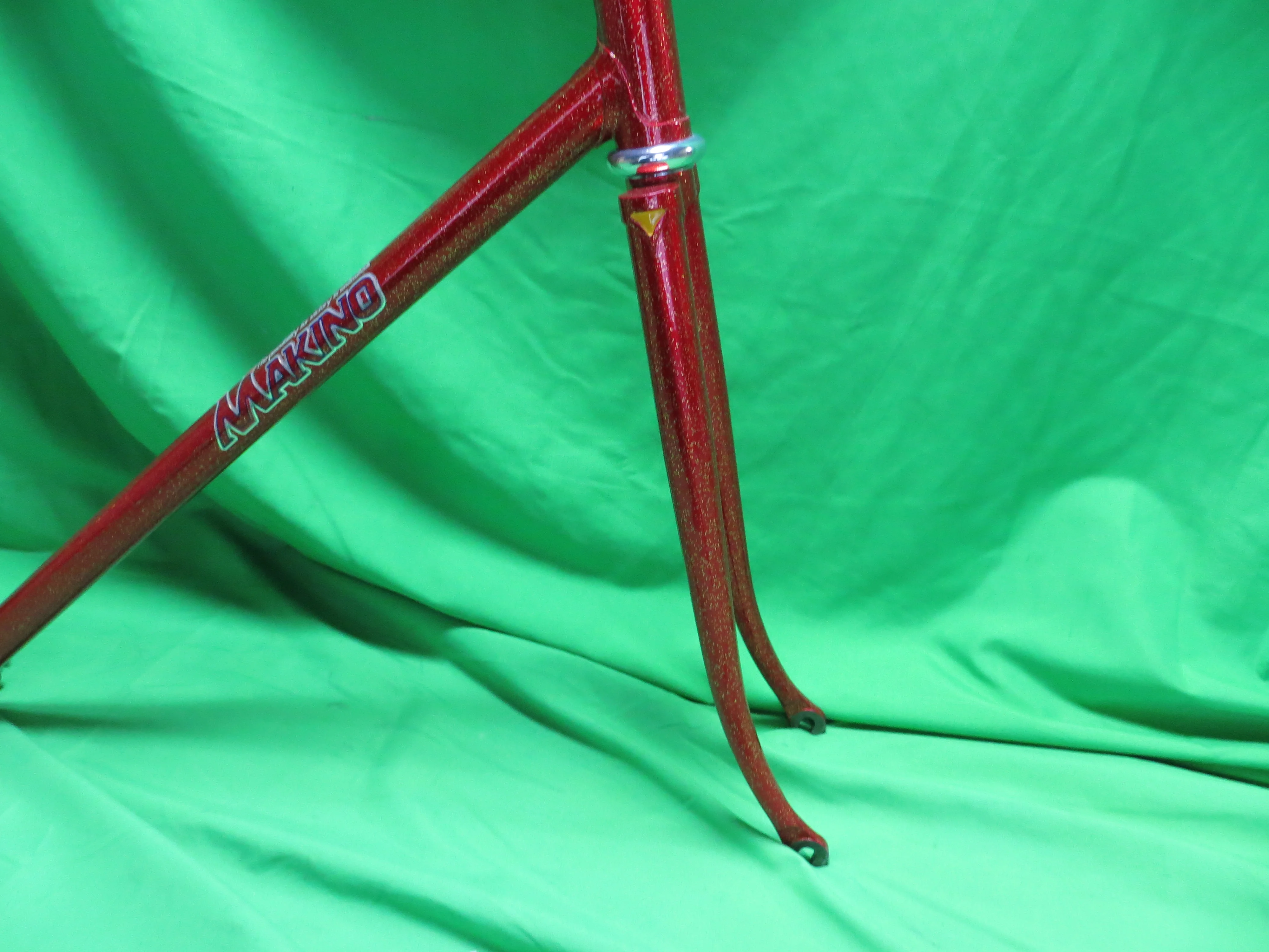 Makino Kaisei 8630R // Red Metallic with Gold Flake // 55cm - Image 10