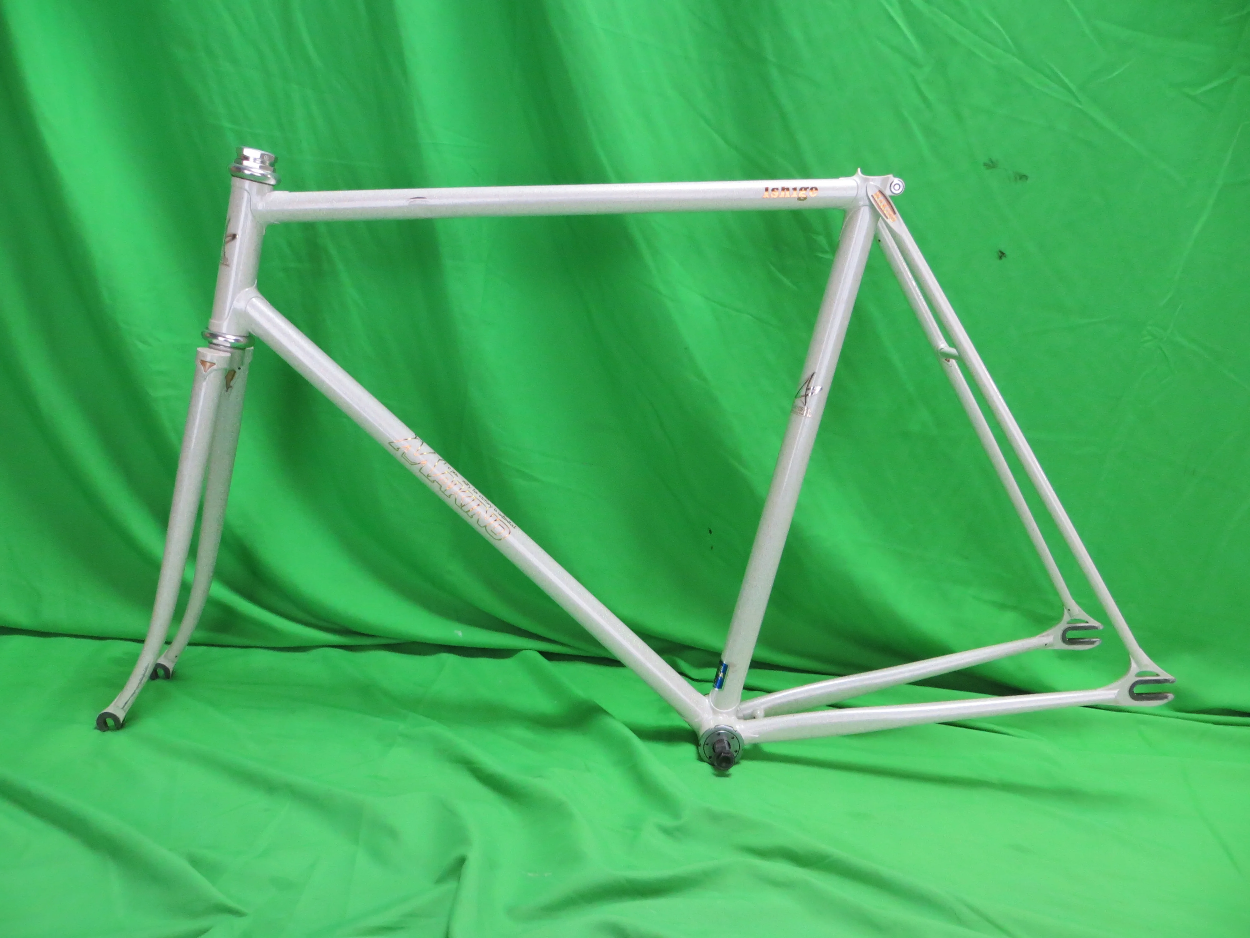 Makino Kaisei Ultima R // White with Rainbow Flake // 54.5cm #3