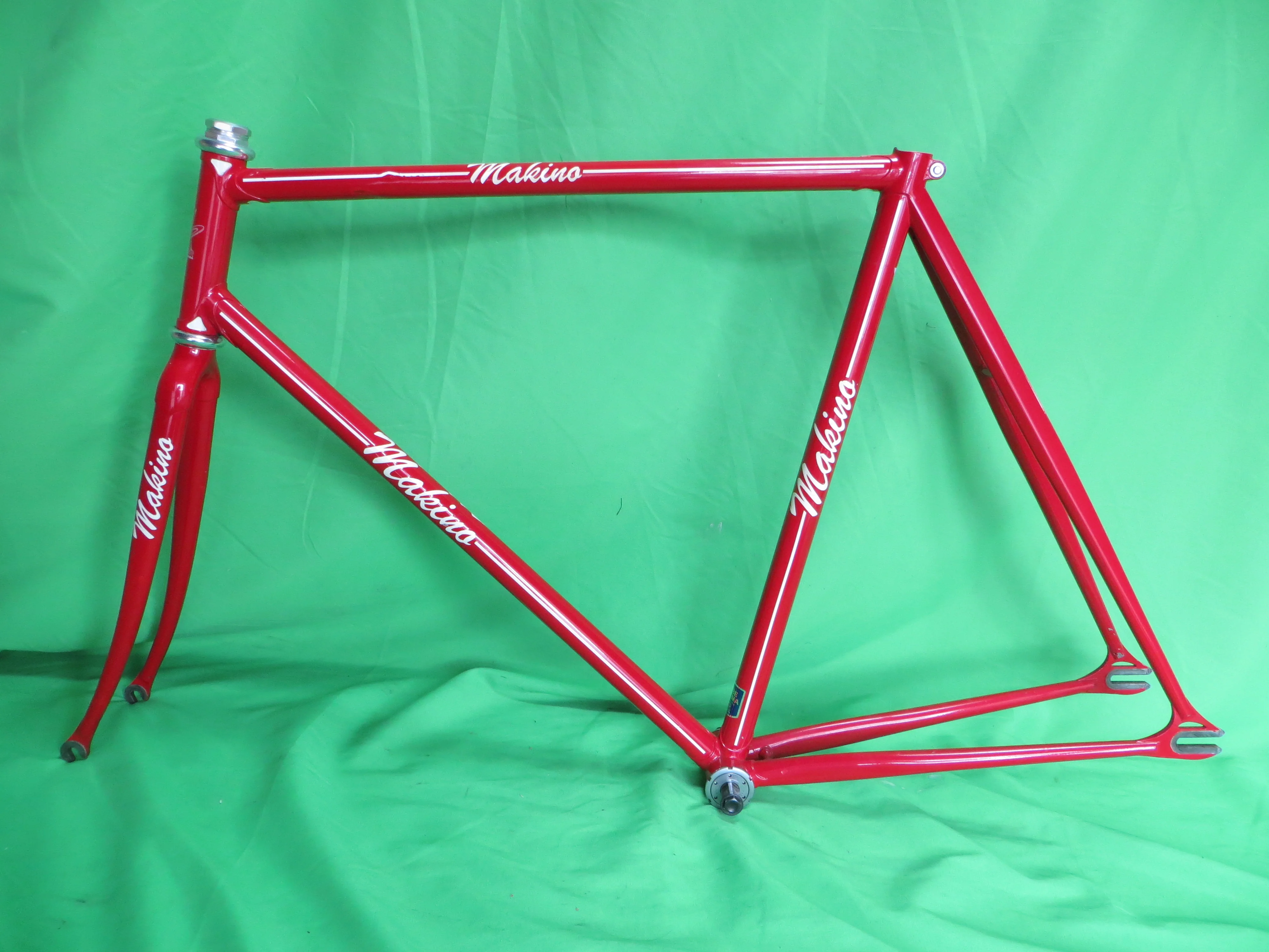 Makino Kaisei Ultima // Red // 56cm