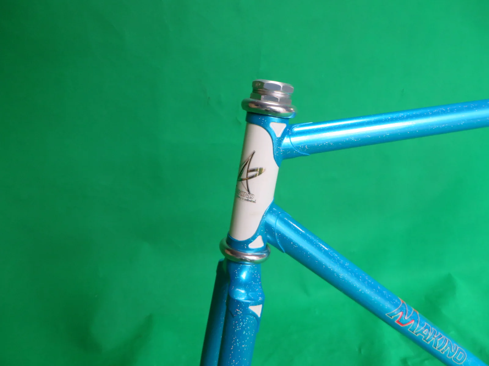 Makino // Light Blue / White Two Tone with rainbow flake // 51.5cm - Image 2