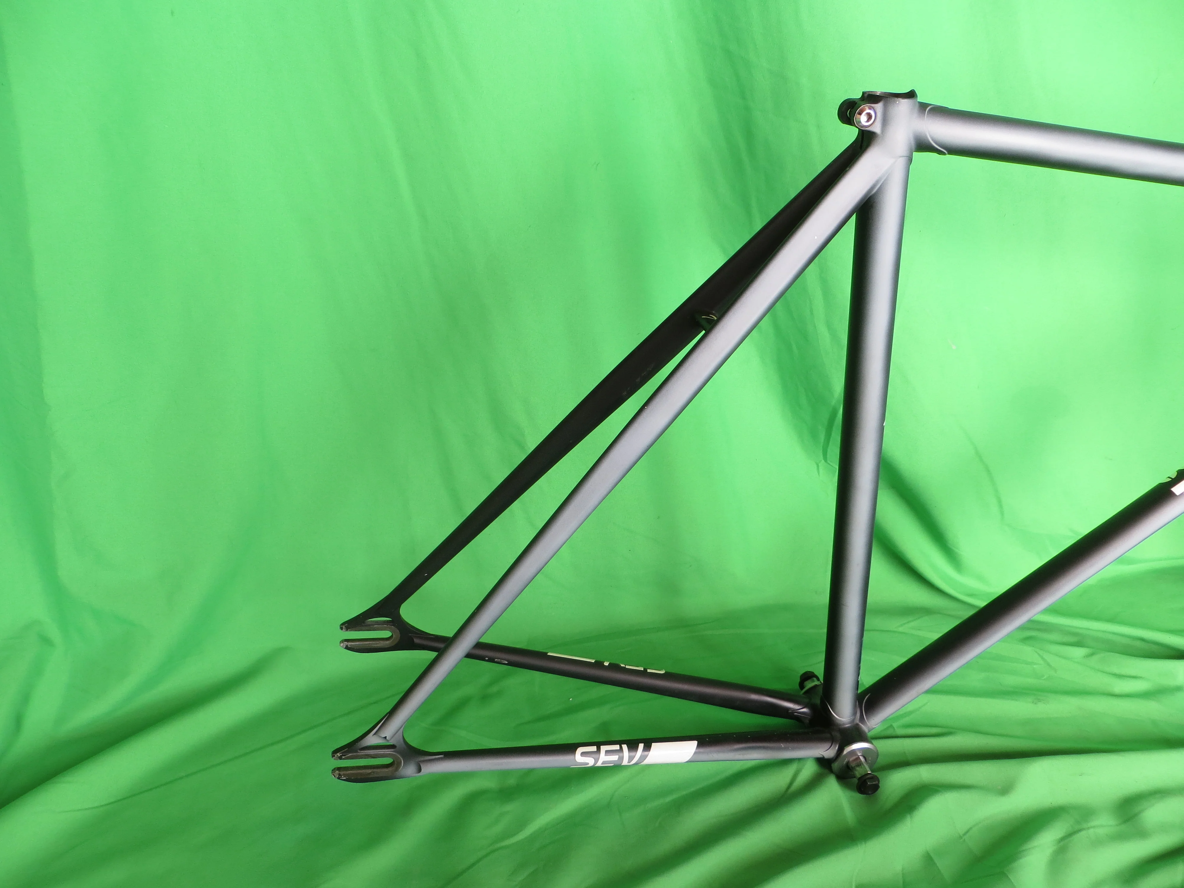 Makino Kaisei Ultima R // Matte Black with White Fade // 51.5cm - Image 15
