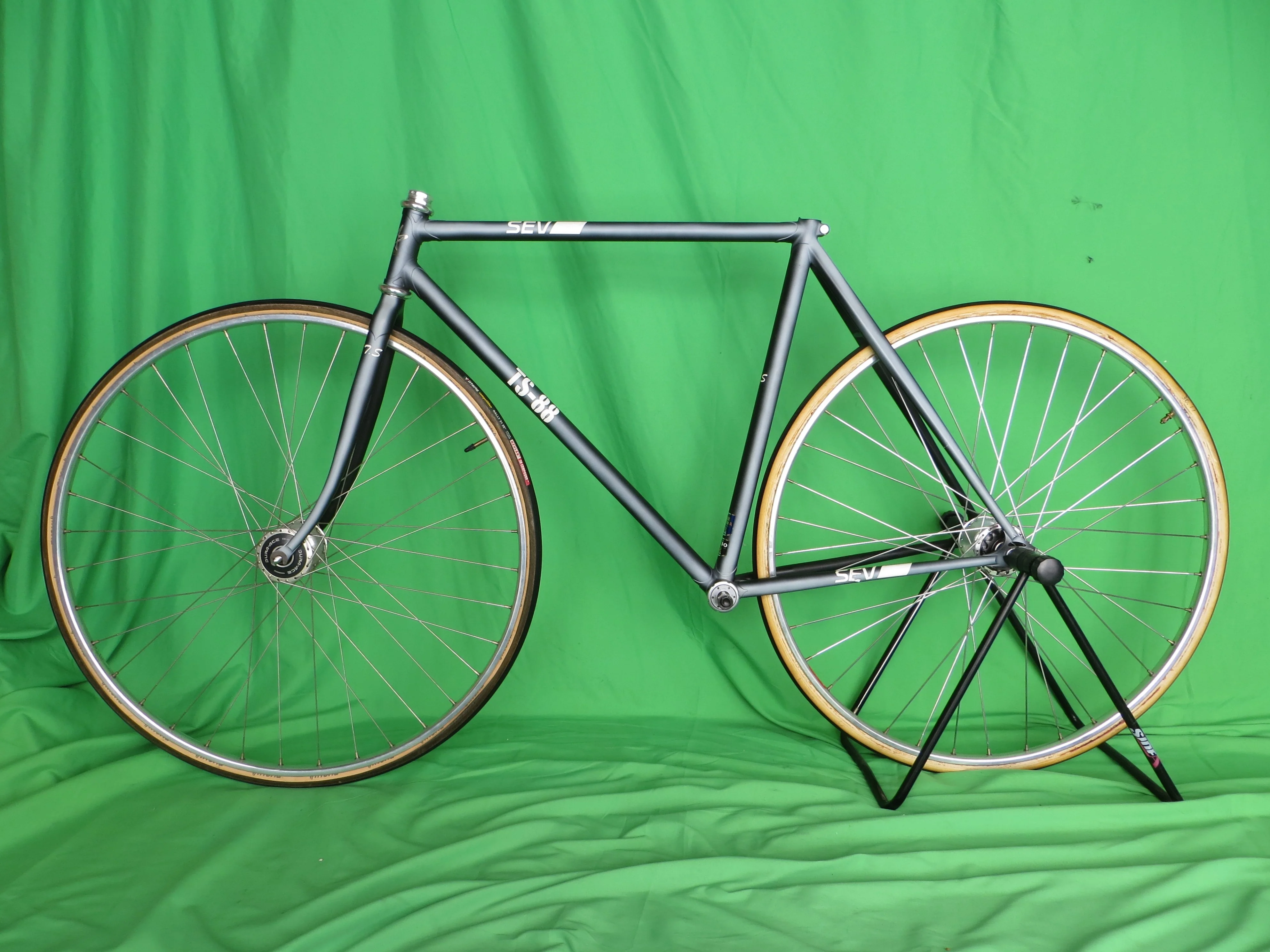 Makino Kaisei Ultima R // Matte Black with White Fade // 51.5cm - Image 16